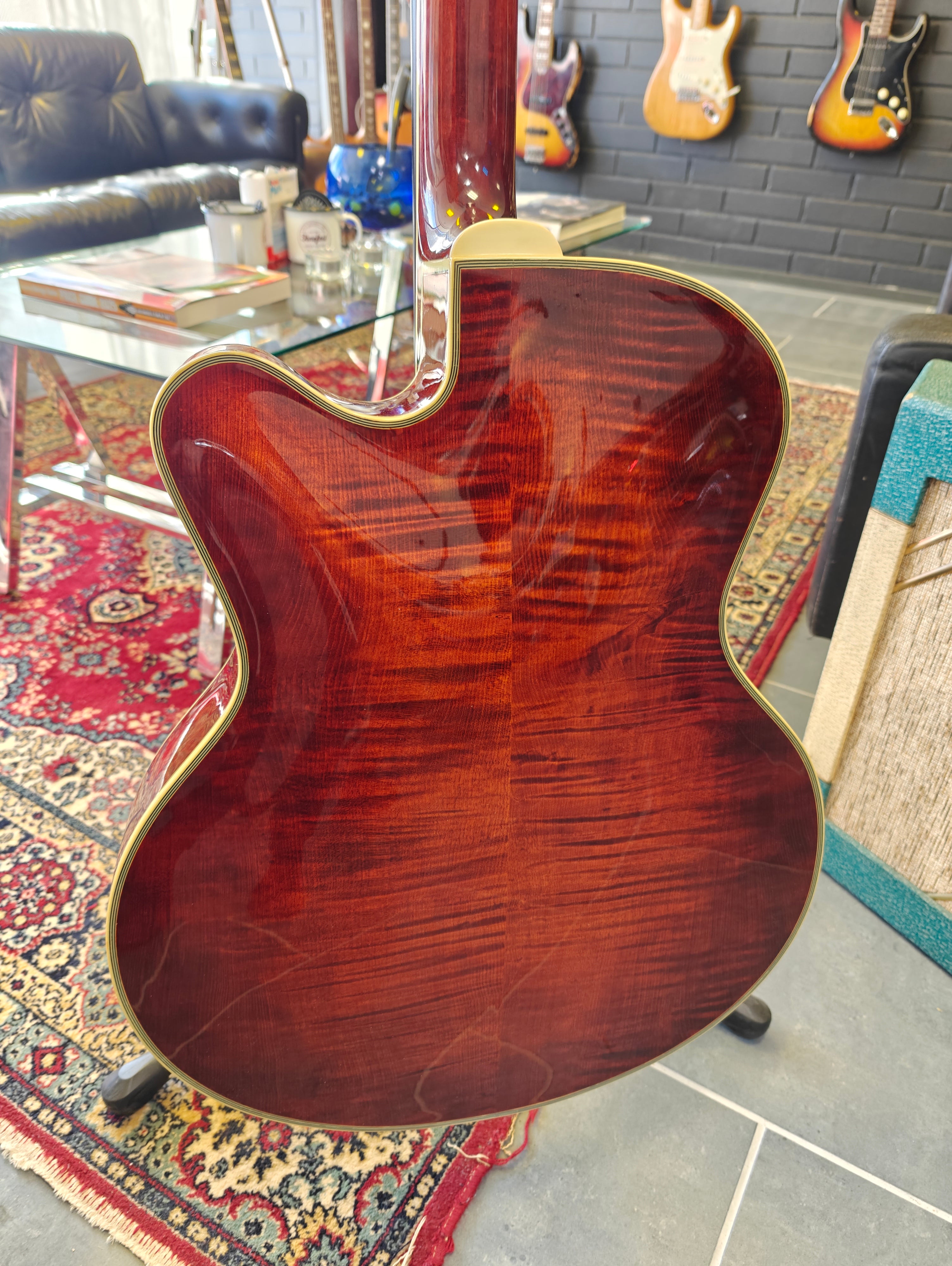 Eastman AR810CE