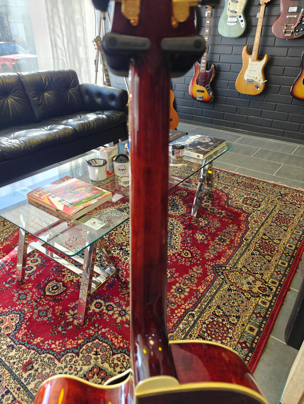 Eastman AR810CE