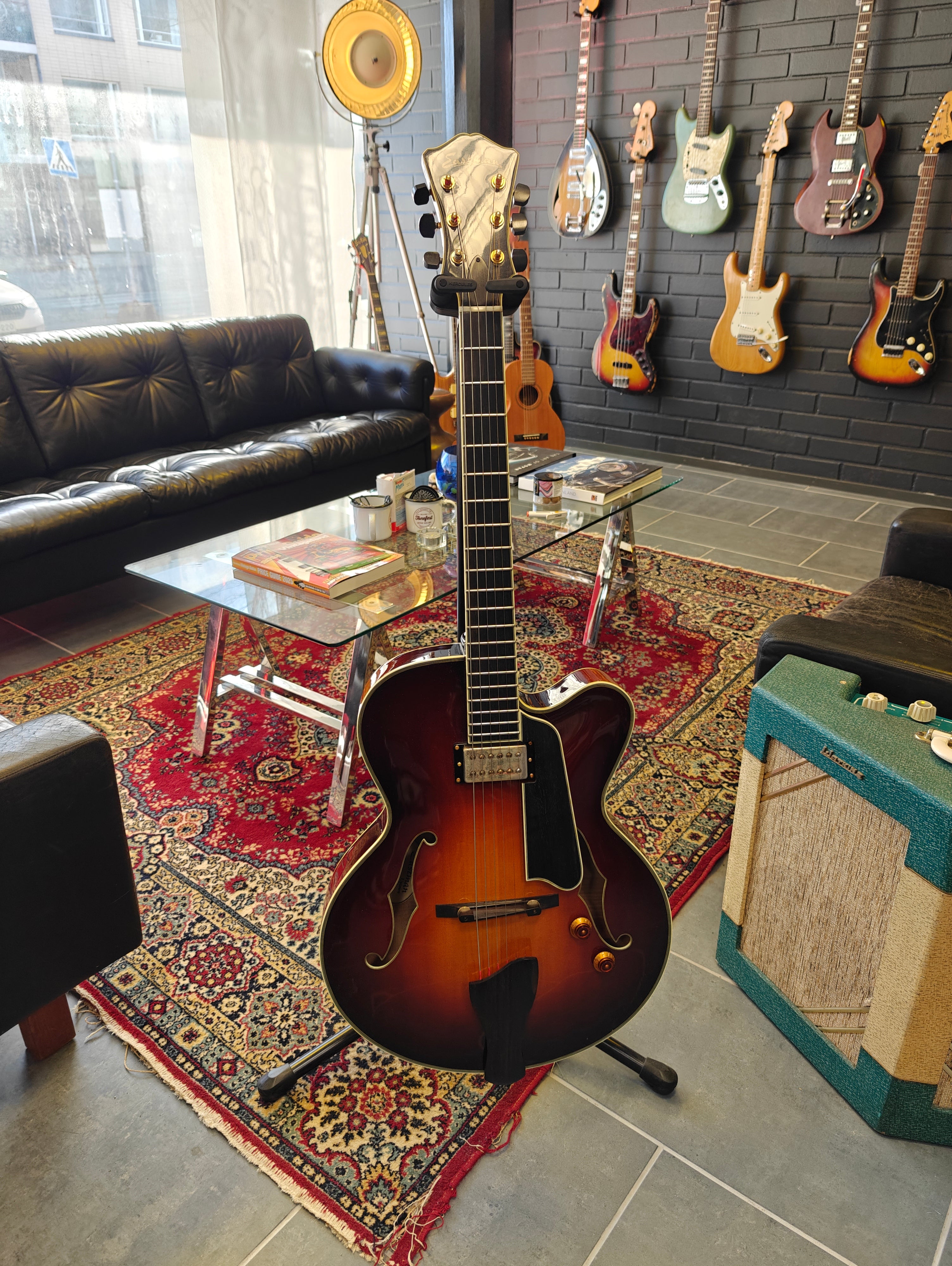 Eastman AR803CE