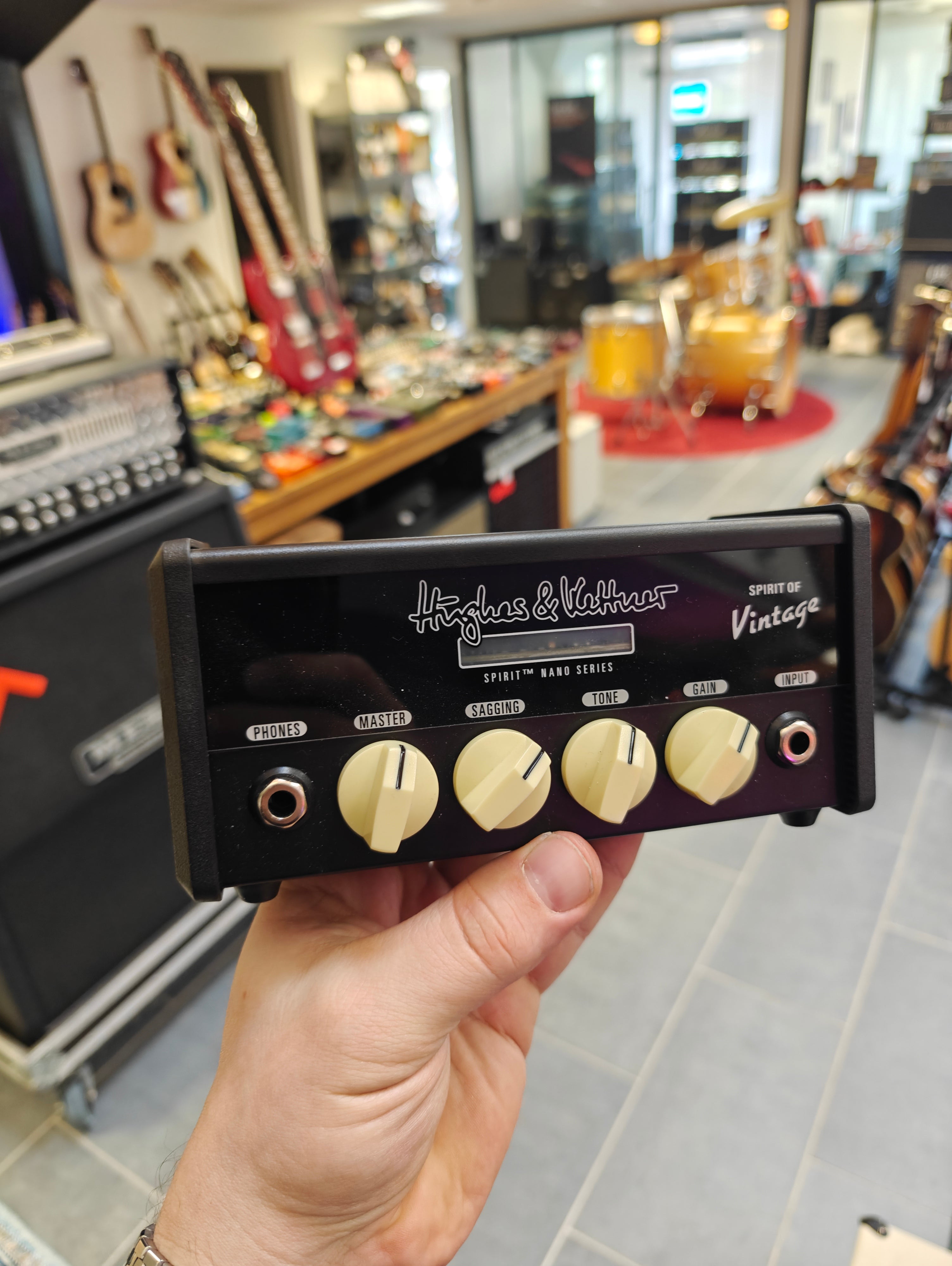 ギター Hughes & Kettner Spirit of Vintage Amazon.com: Hughes & Kettner Spirit Of Vintage 25-watt Nano Amp