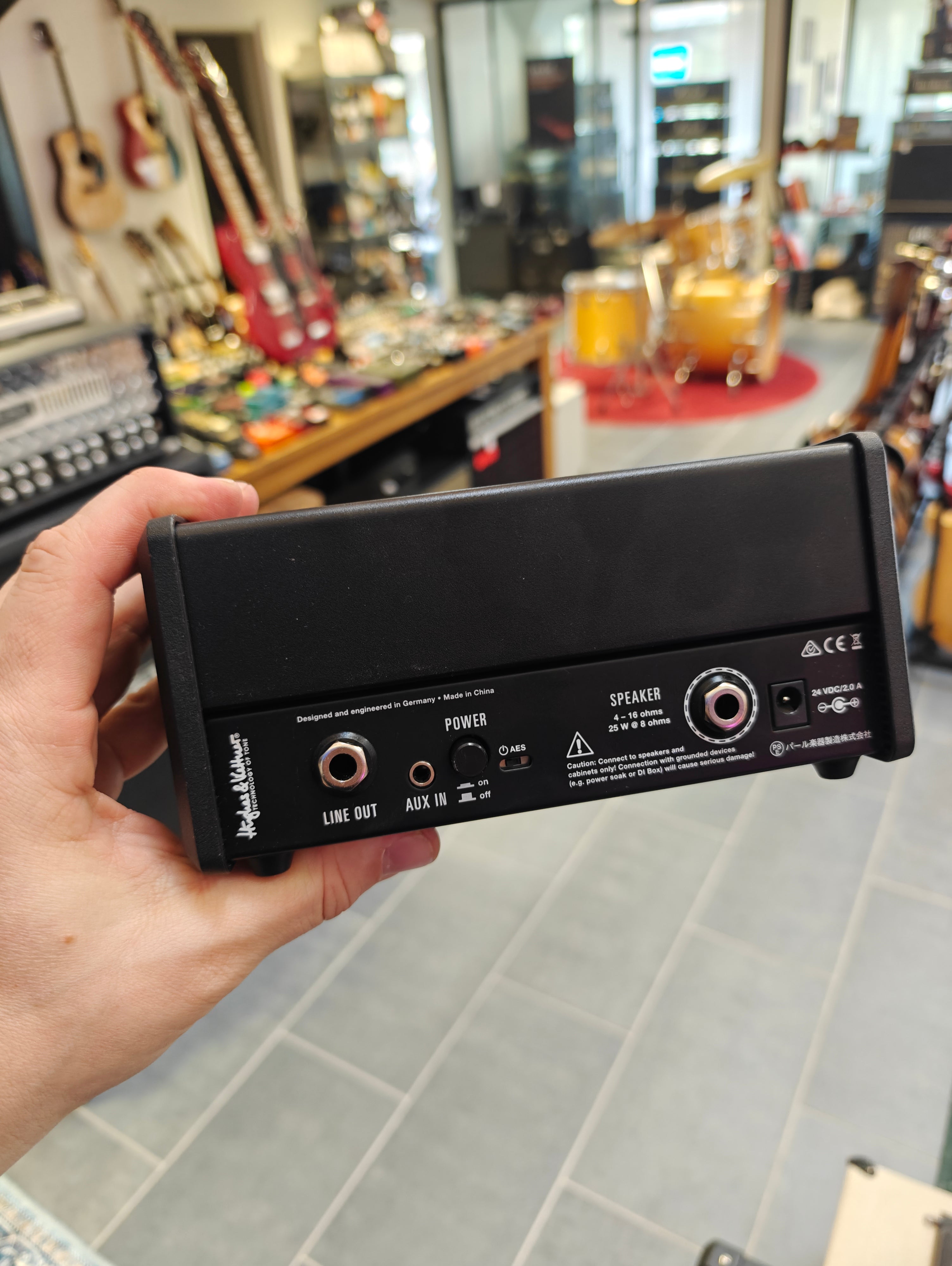 ギター Hughes & Kettner Spirit of Vintage Hughes & Kettner Spirit Of Vintage 25-watt Nano Amp | Sweetwater