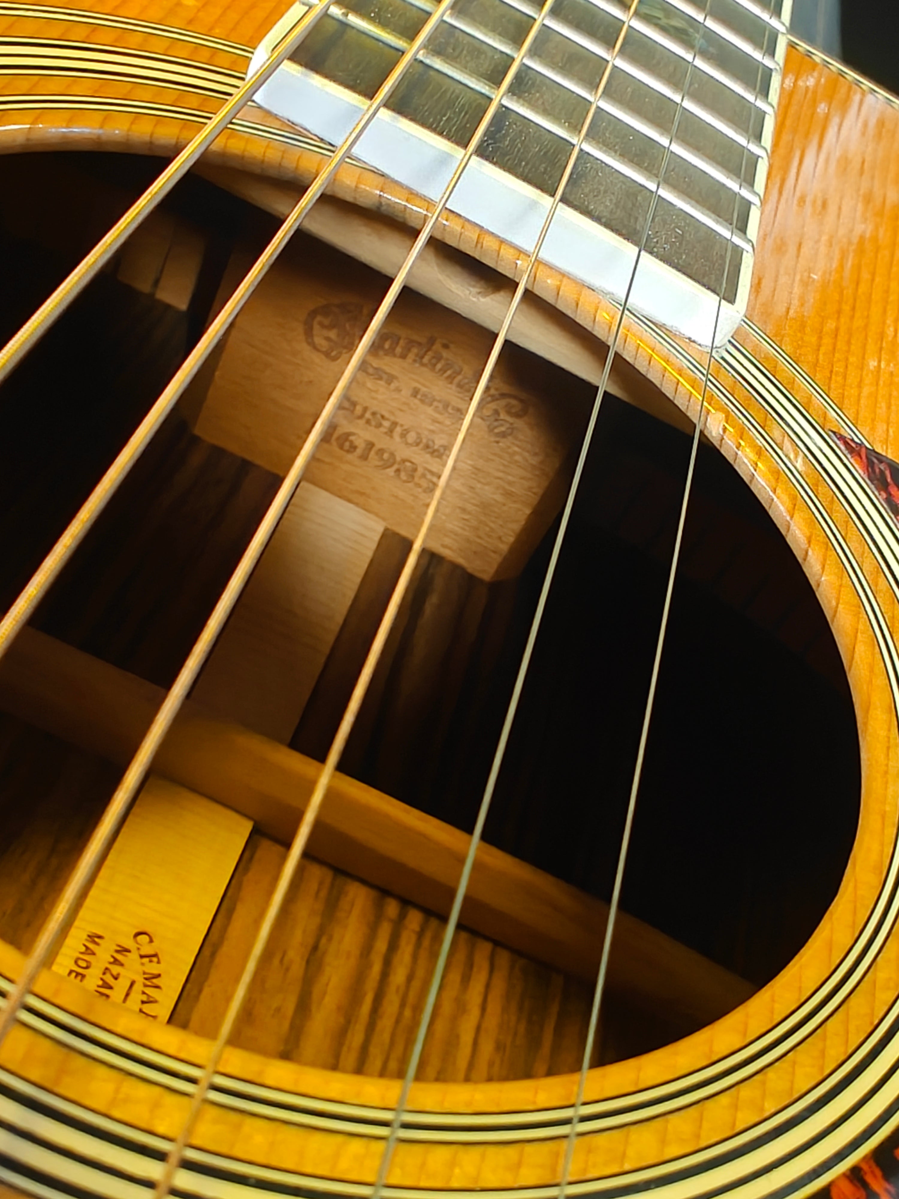 RESERVED Martin Custom Shop HD-28/D-45 2006 ex-Steve Earle