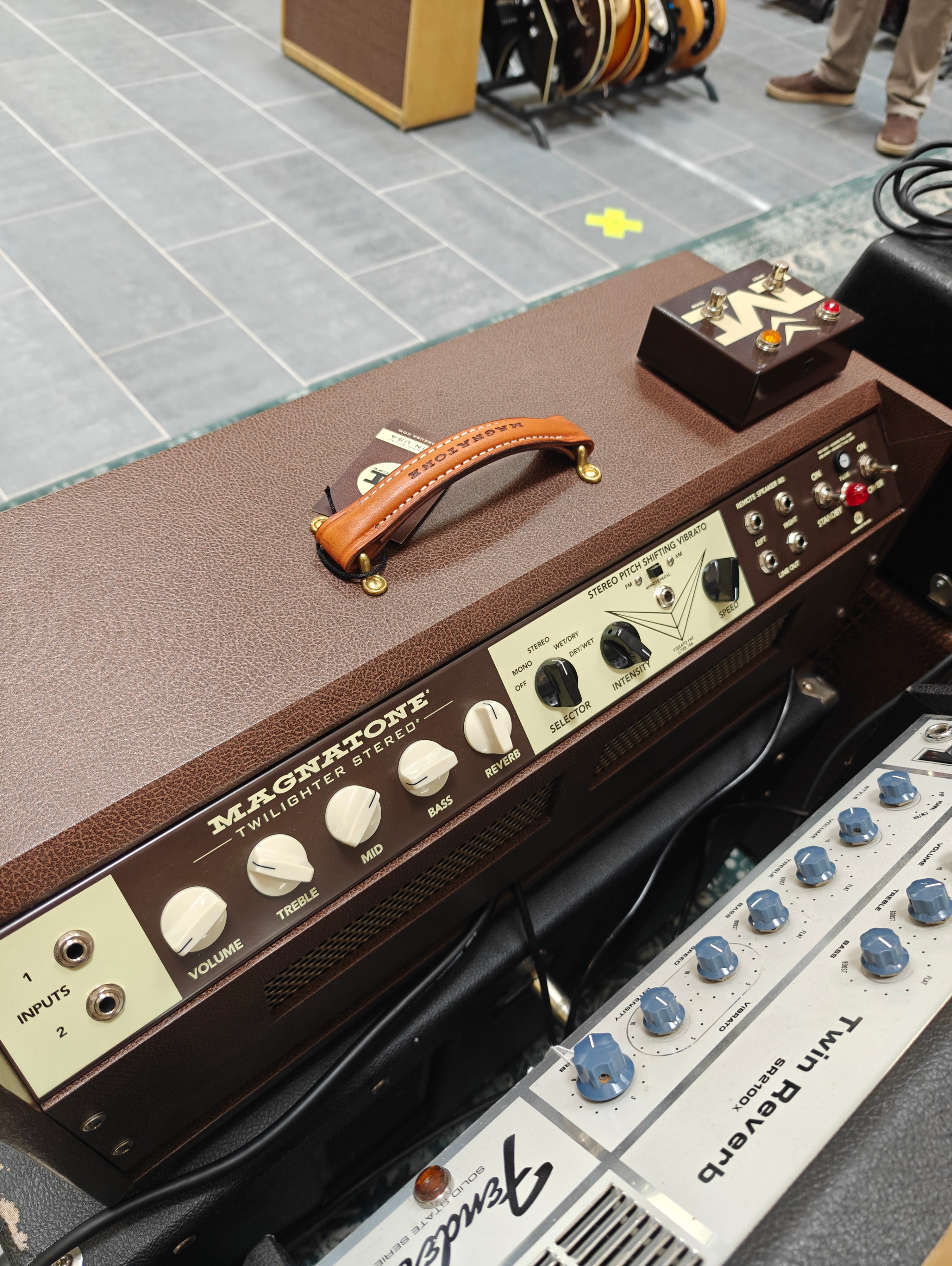 Magnatone Twilighter Stereo 22+22W Reverb/Vibrato Tube Amp Head