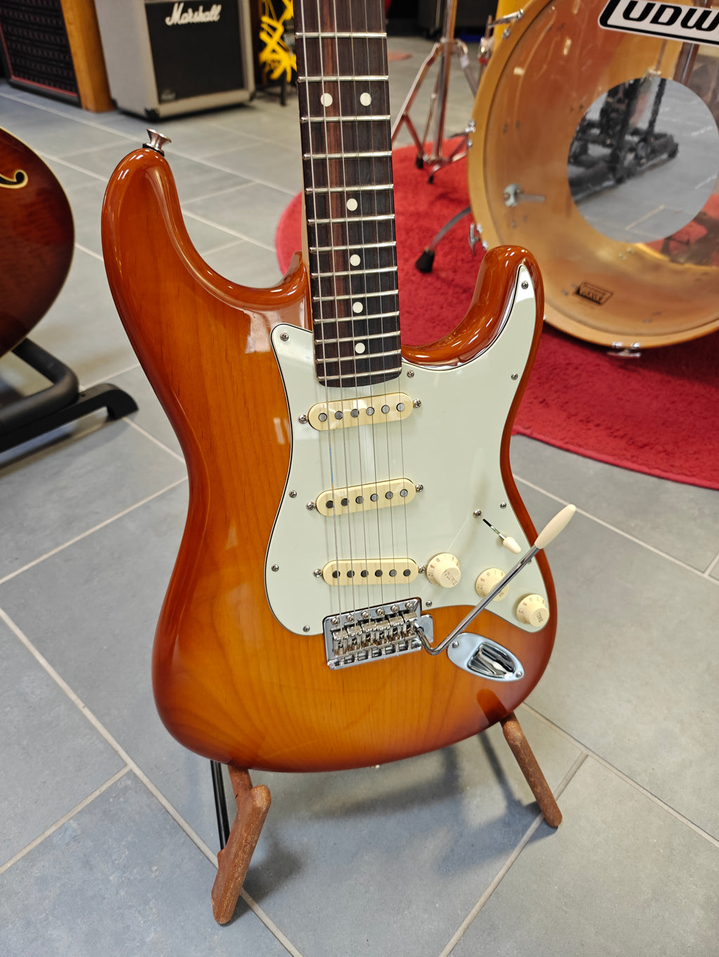 Fender American Performer Stratocaster RW HBST