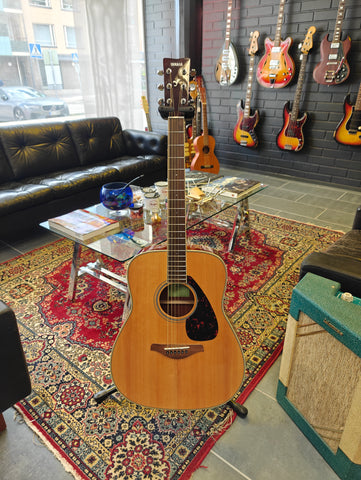 Yamaha FG820