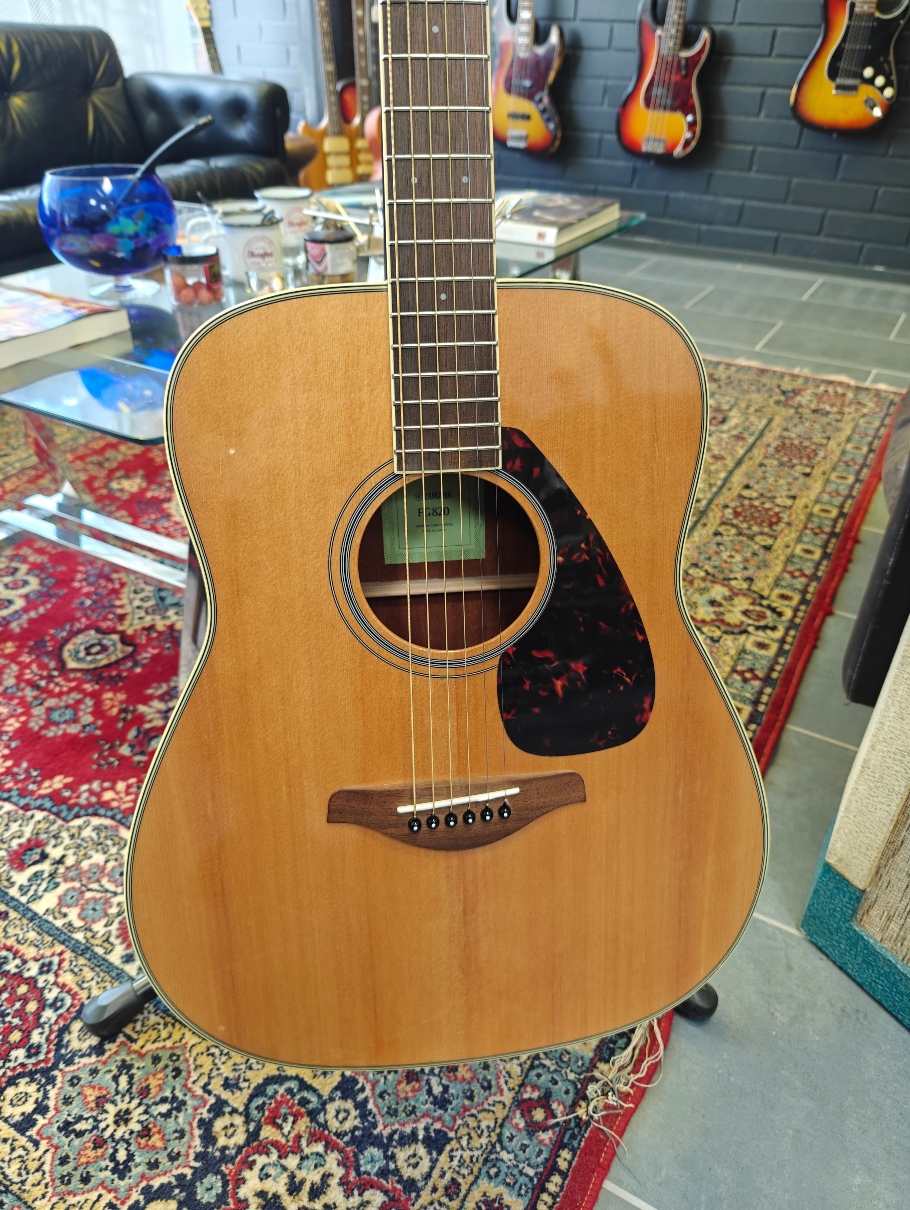 Yamaha FG820