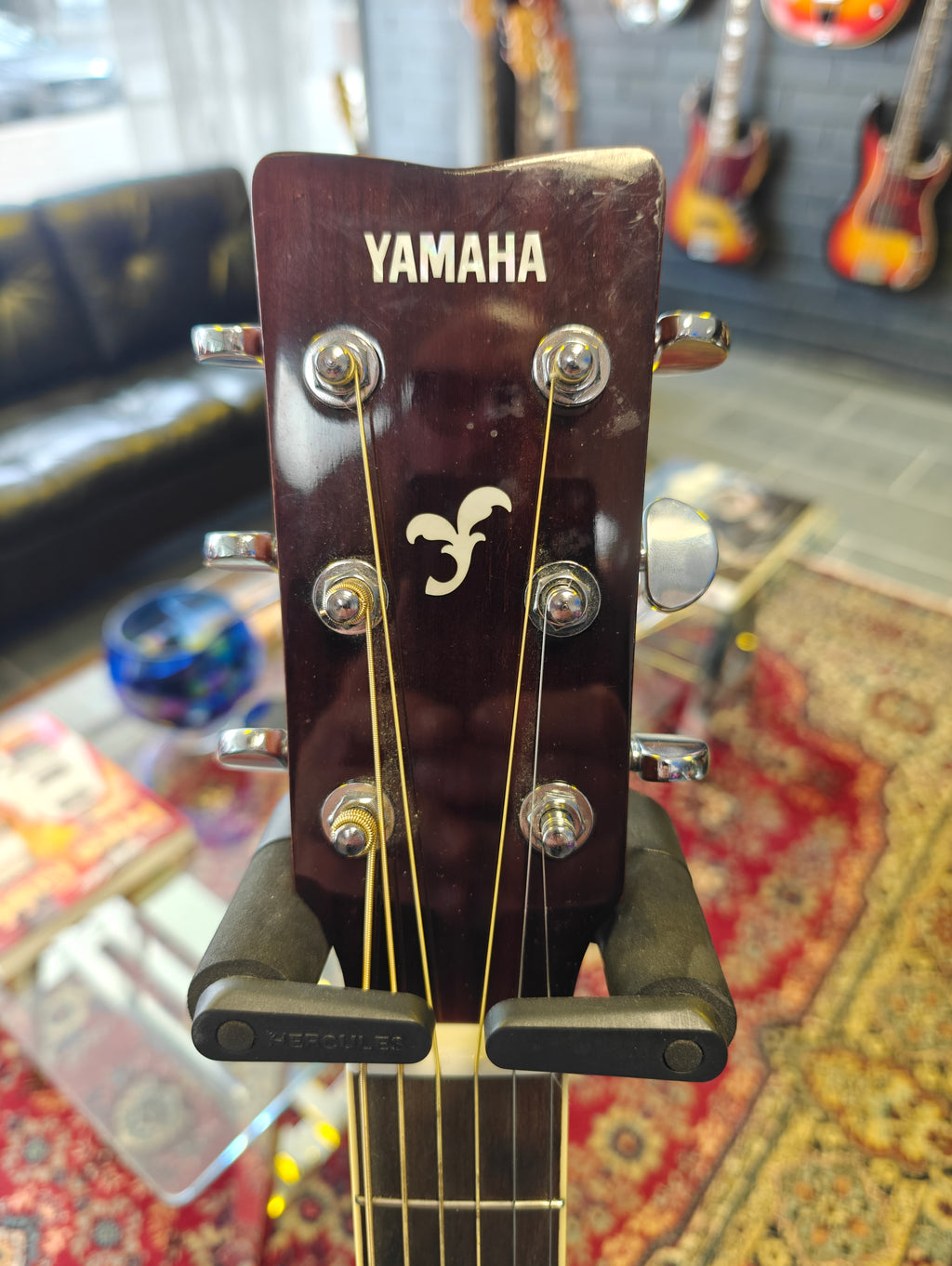 Yamaha FG820