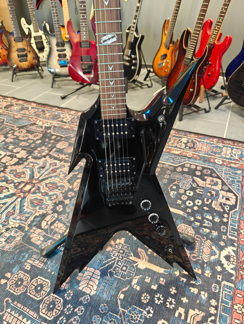 Dean Razorback w/Floyd Rose and DMT Pickups