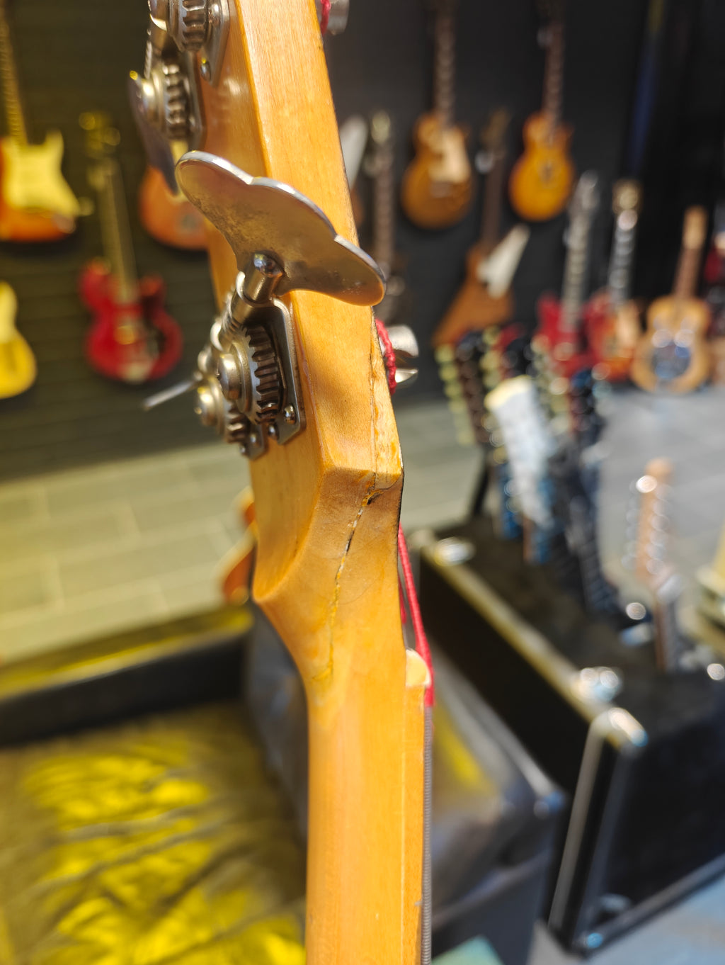Gibson Ripper L9-S 1975