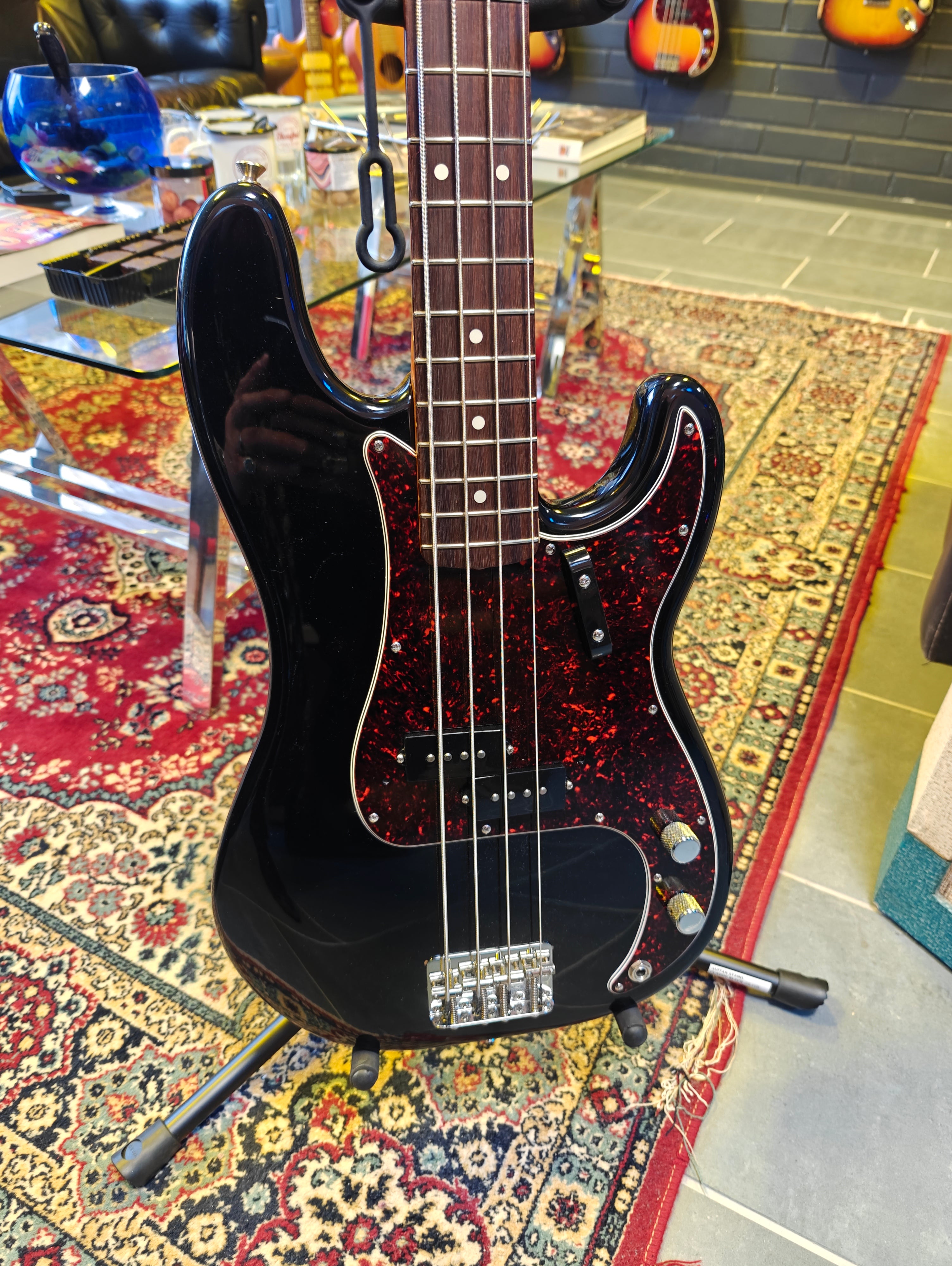 Fender American Vintage '62 Precision Bass Black 2005 – Tonefest