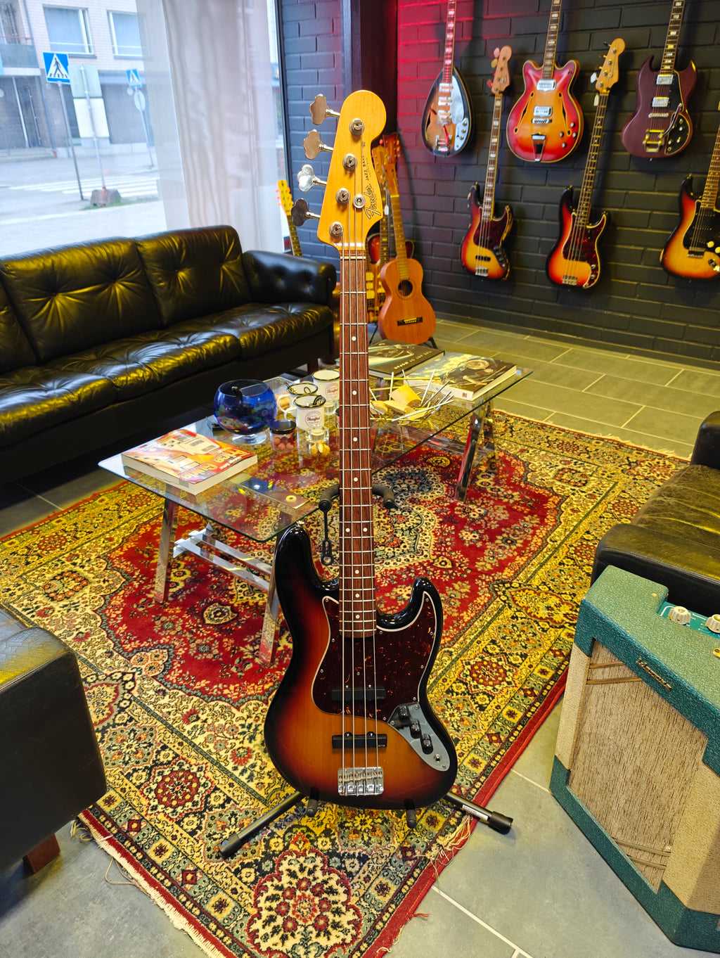 Fender American Vintage ´62 Jazz Bass 2008 w/ EMG passive pickups
