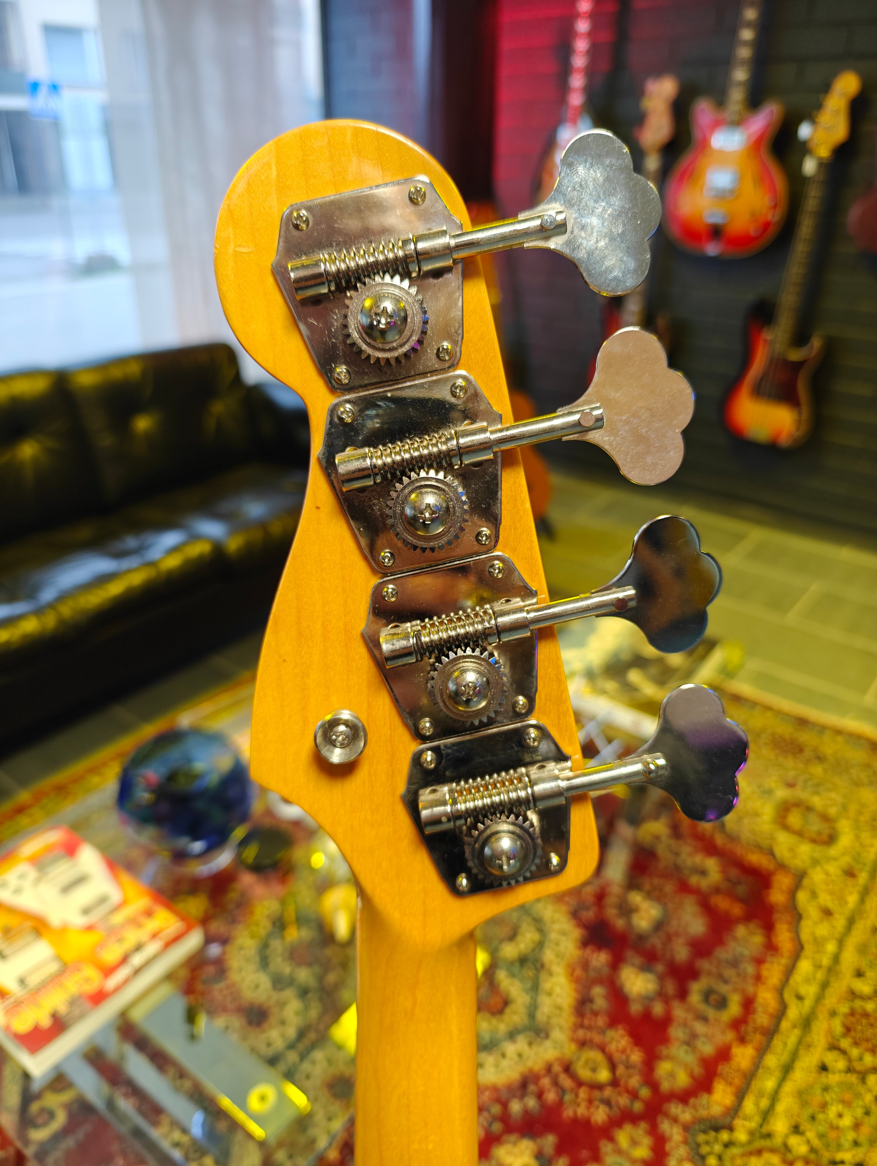 Fender American Vintage ´62 Jazz Bass 2008 w/ EMG passive pickups