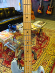 Fender Precision Bass 1975 Daphne Blue over Black