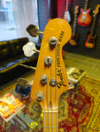 Fender Precision Bass 1975 Daphne Blue over Black