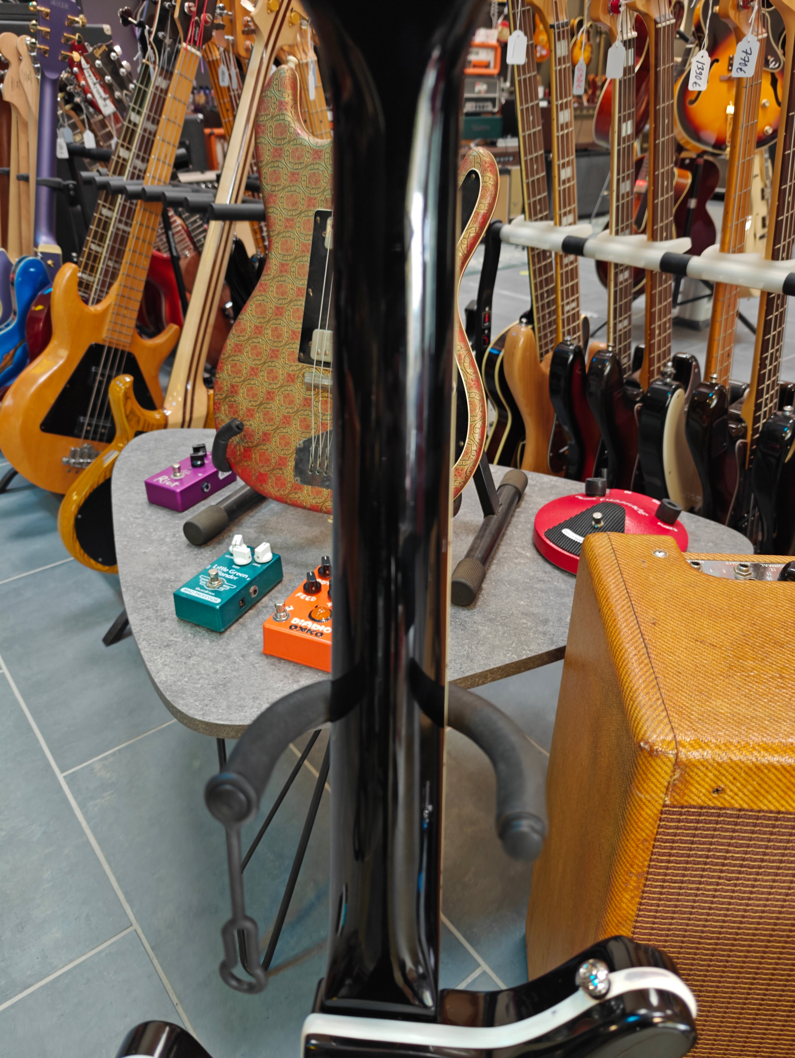 Airline Guitars '59 Newport DLX Black