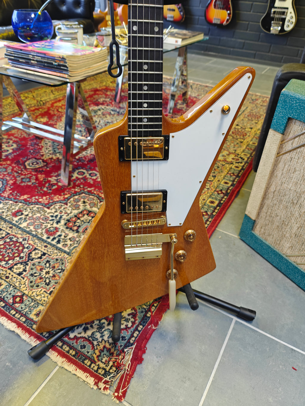 Gibson Explorer Natural w/ Vibrola 2007