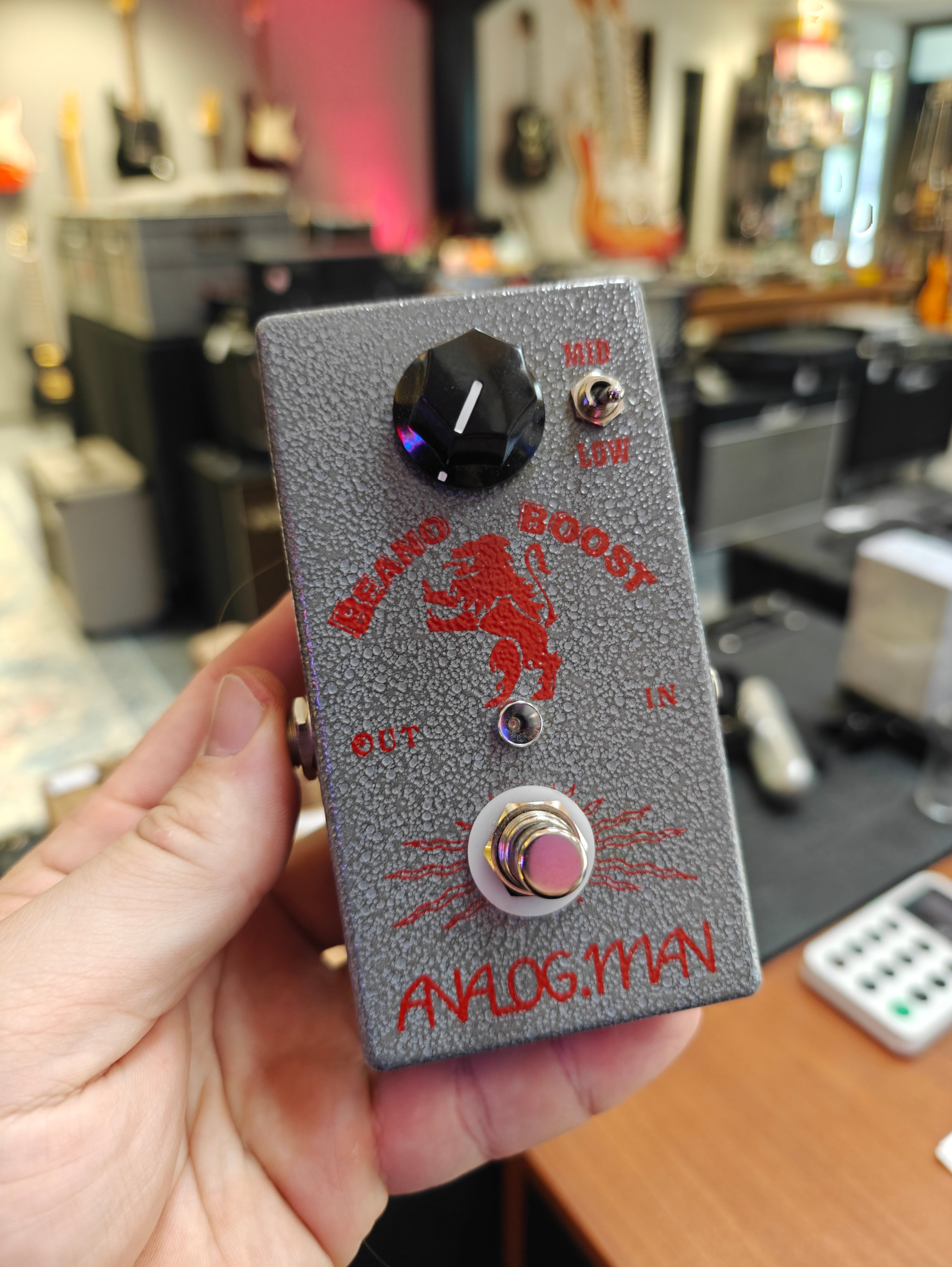Analog.man Beano Boost – Tonefest Guitar Gallery