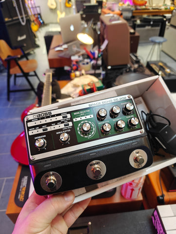 Boss RE-202