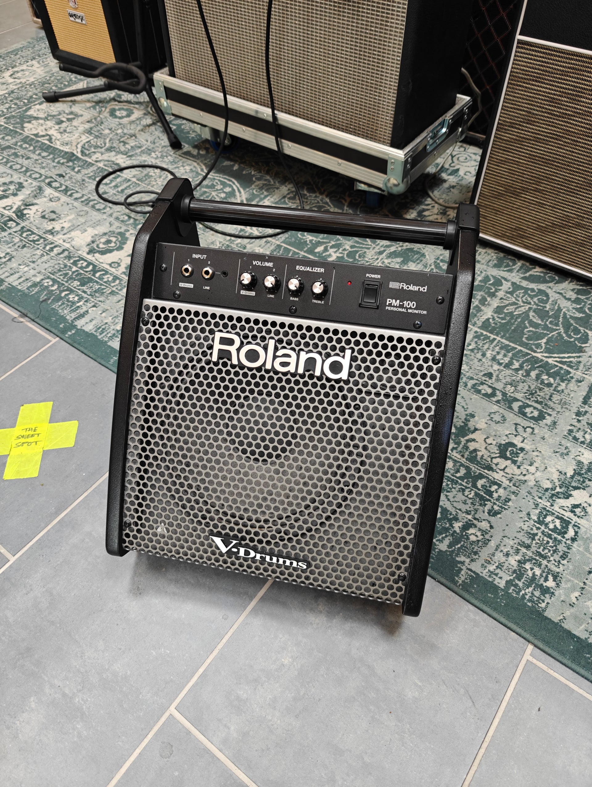 ローランド PM-100 パーソナルドラムモニター – Tonefest Guitar Gallery