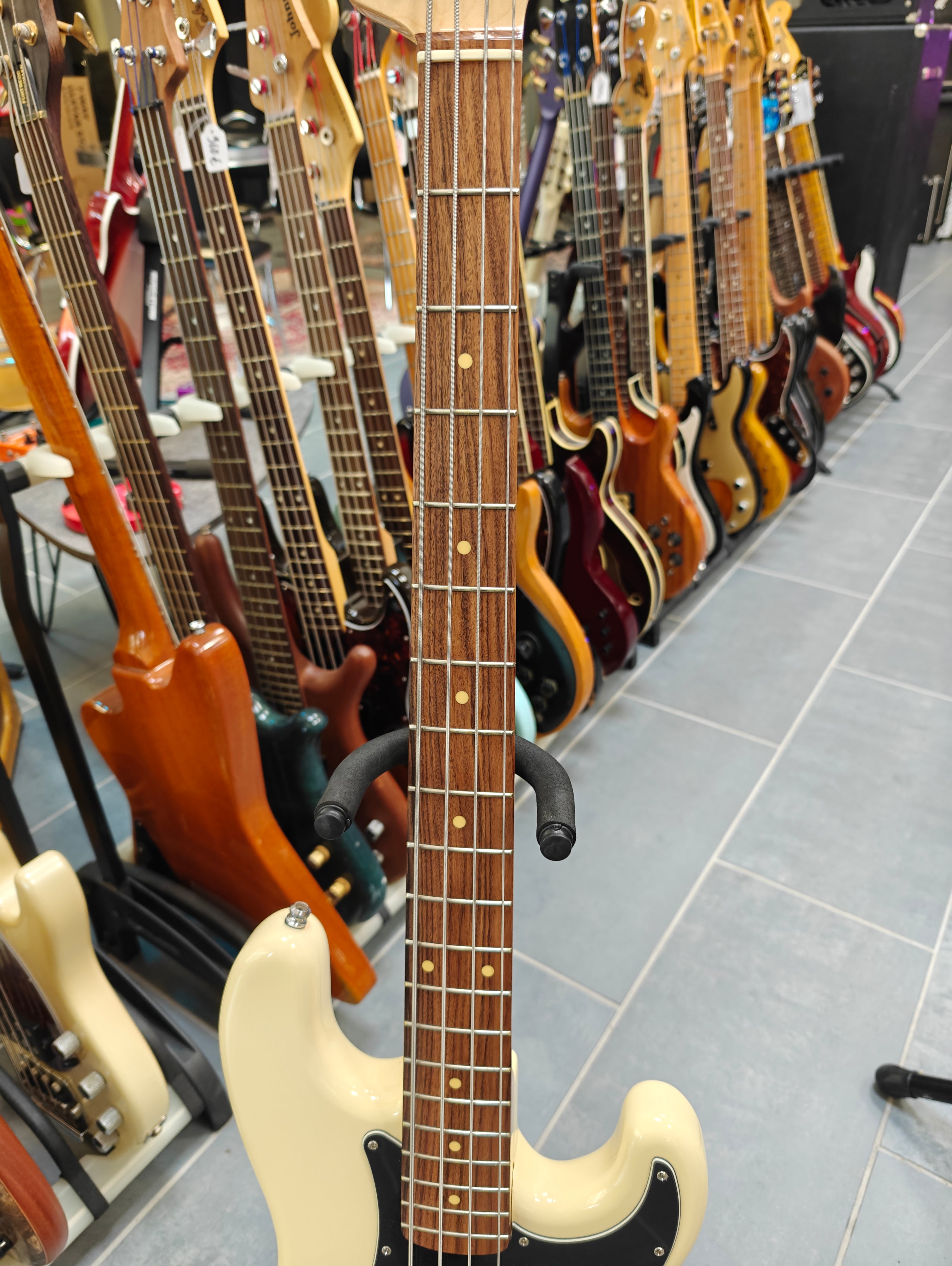 ESP GrassRoots G-PB-55R w/ Seymour Duncan Steve Harris P-Bass Pickup
