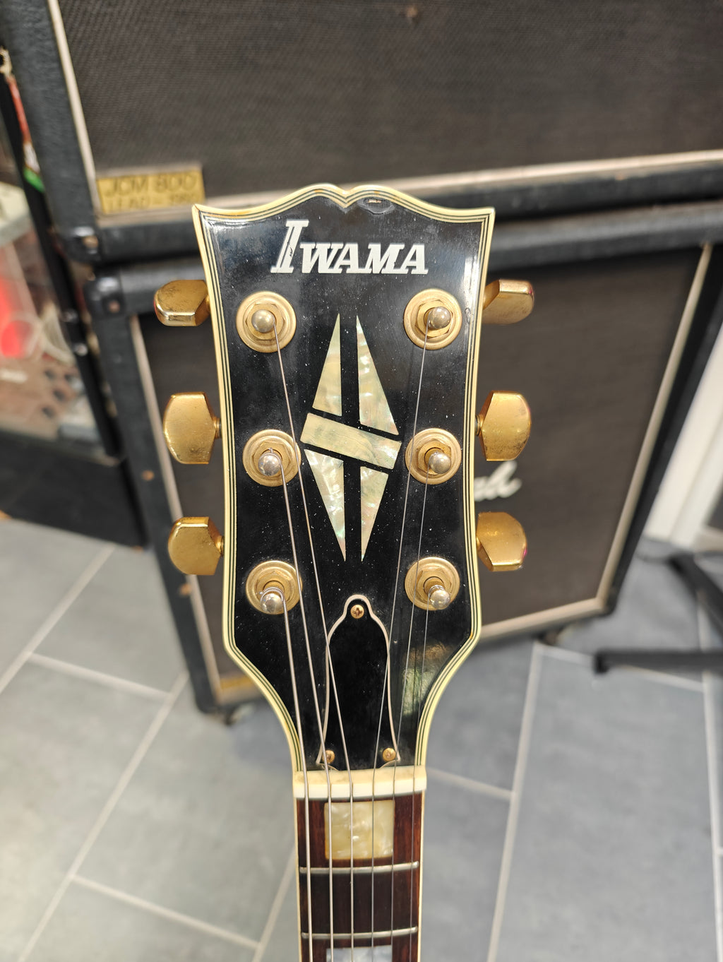 Iwama Les Paul Custom -style Guitar 1970s Made in Japan (Kizo Suzuki Factory)