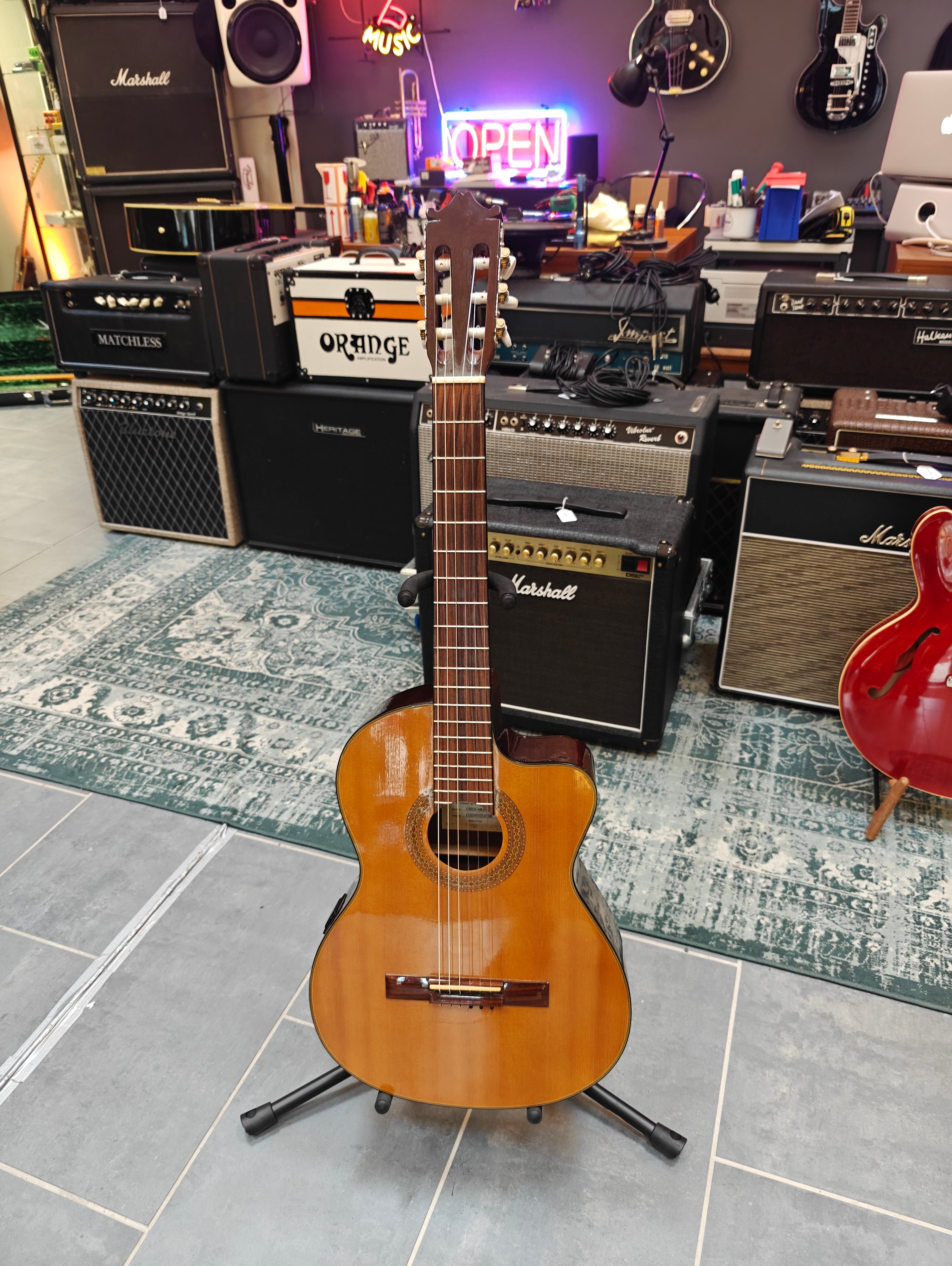 Salvador Ibanez G5ECE-AM-2y-02