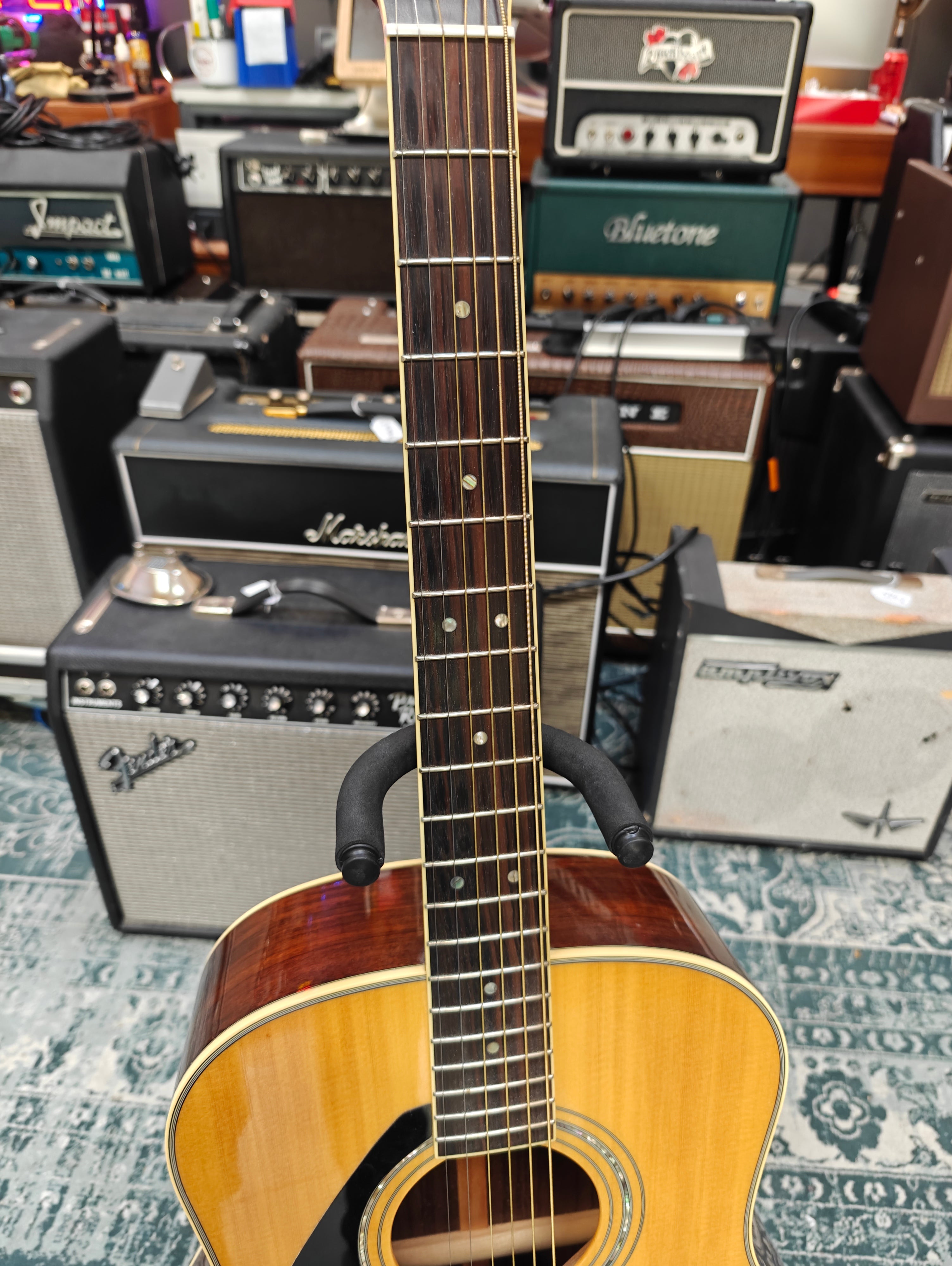 Yamaha LL16L