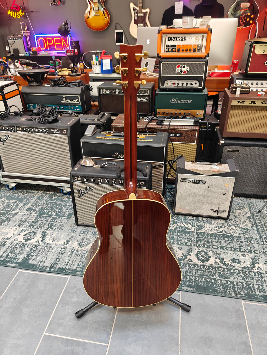 Yamaha LL16L