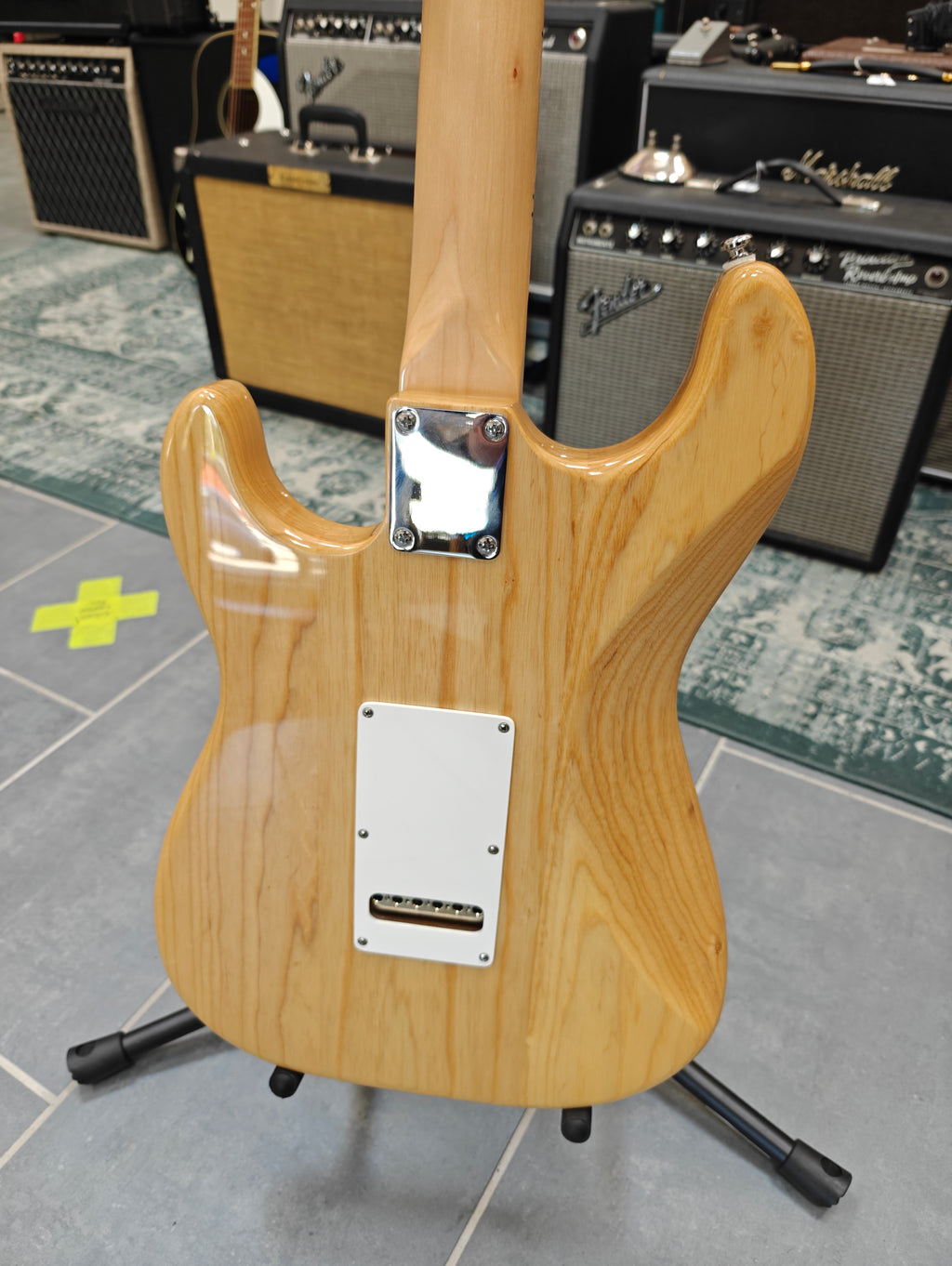 G&L Legacy Natural