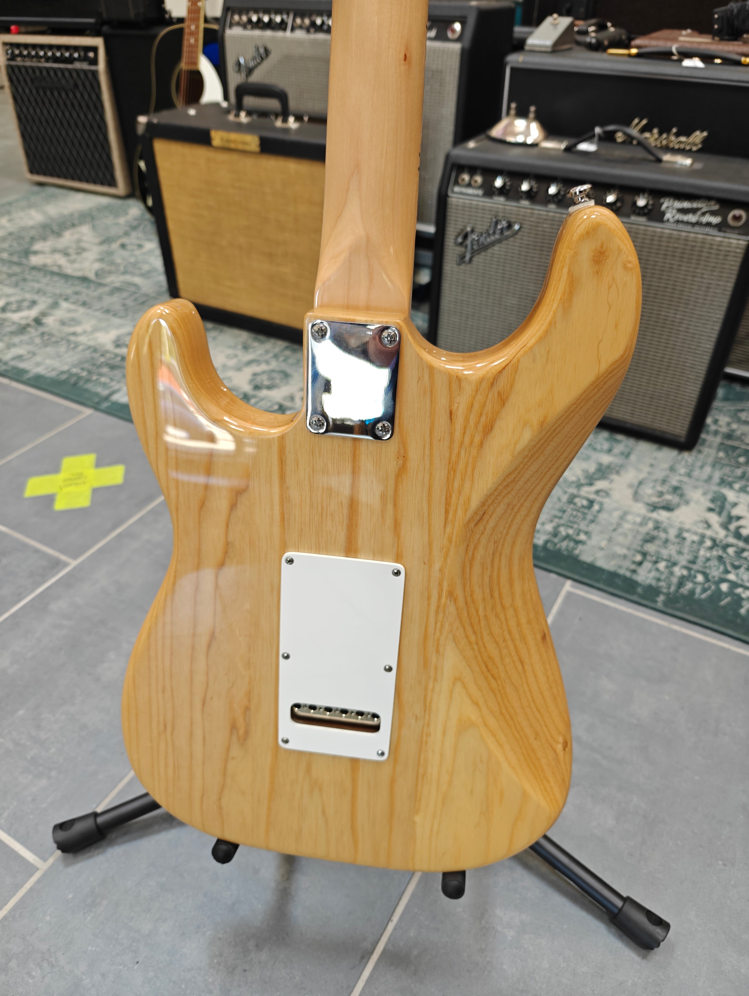 G&L Legacy Natural