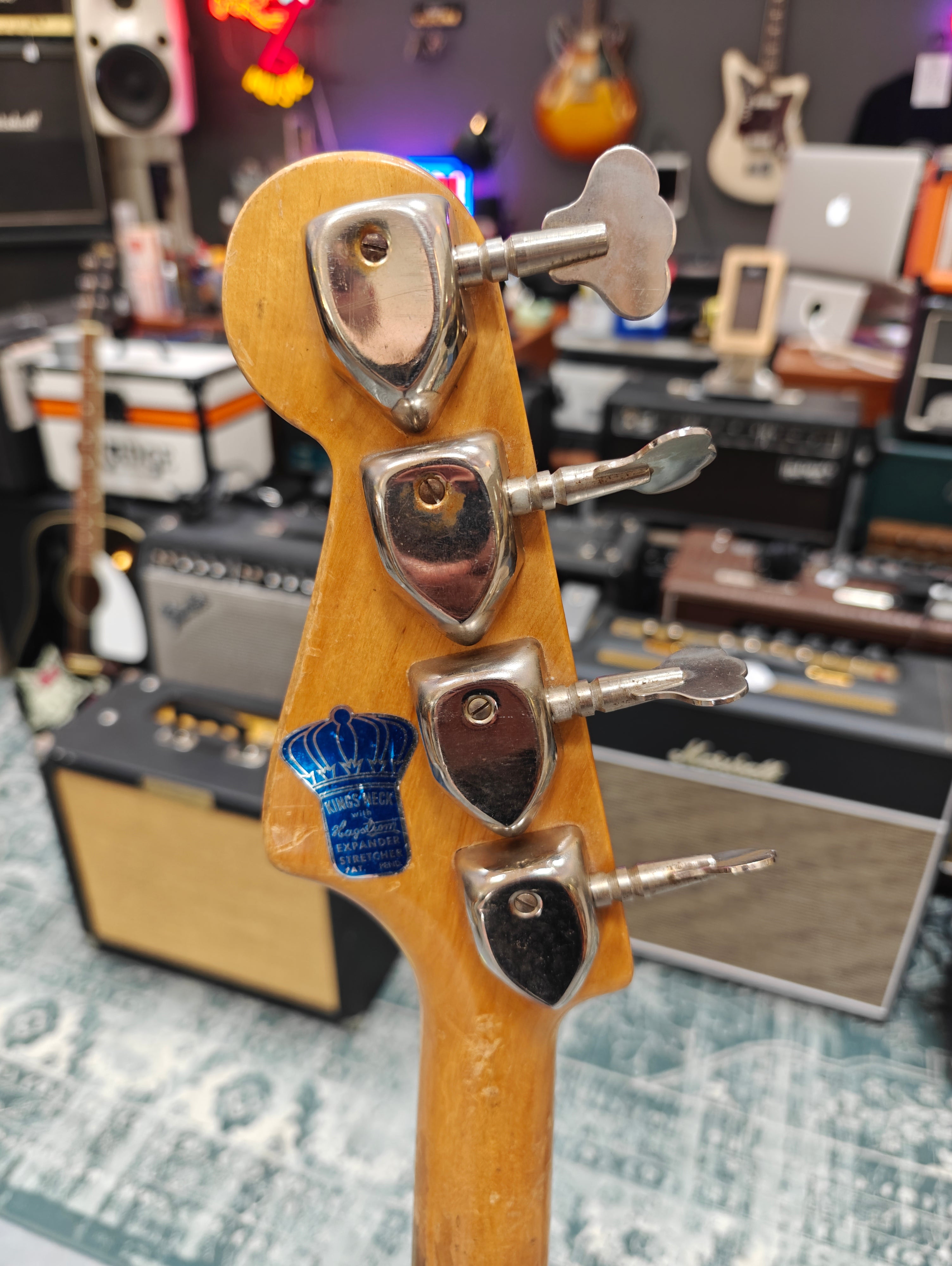 Hagström Futurama Bass 1960s
