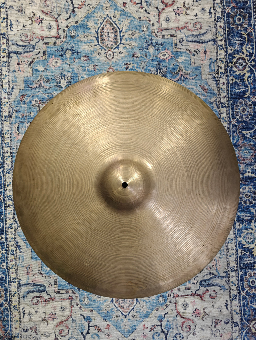 Avedis Zildjian Made in USA 22" Ride 3300g 1960s