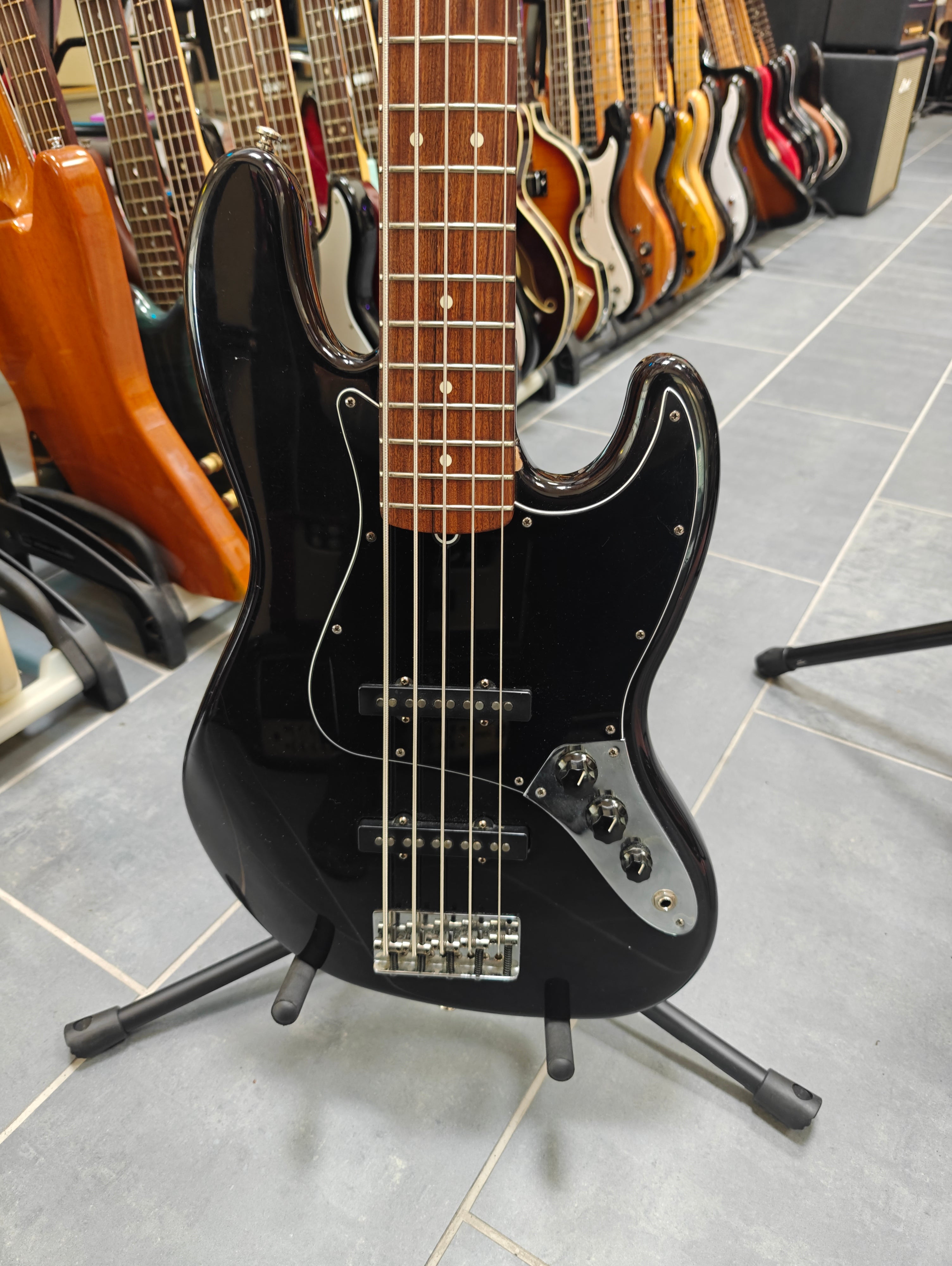 ベース American Standard Jazz Bass Fender Fender American Standard Jazz Bass V 1995 – Tonefest Guitar Gallery