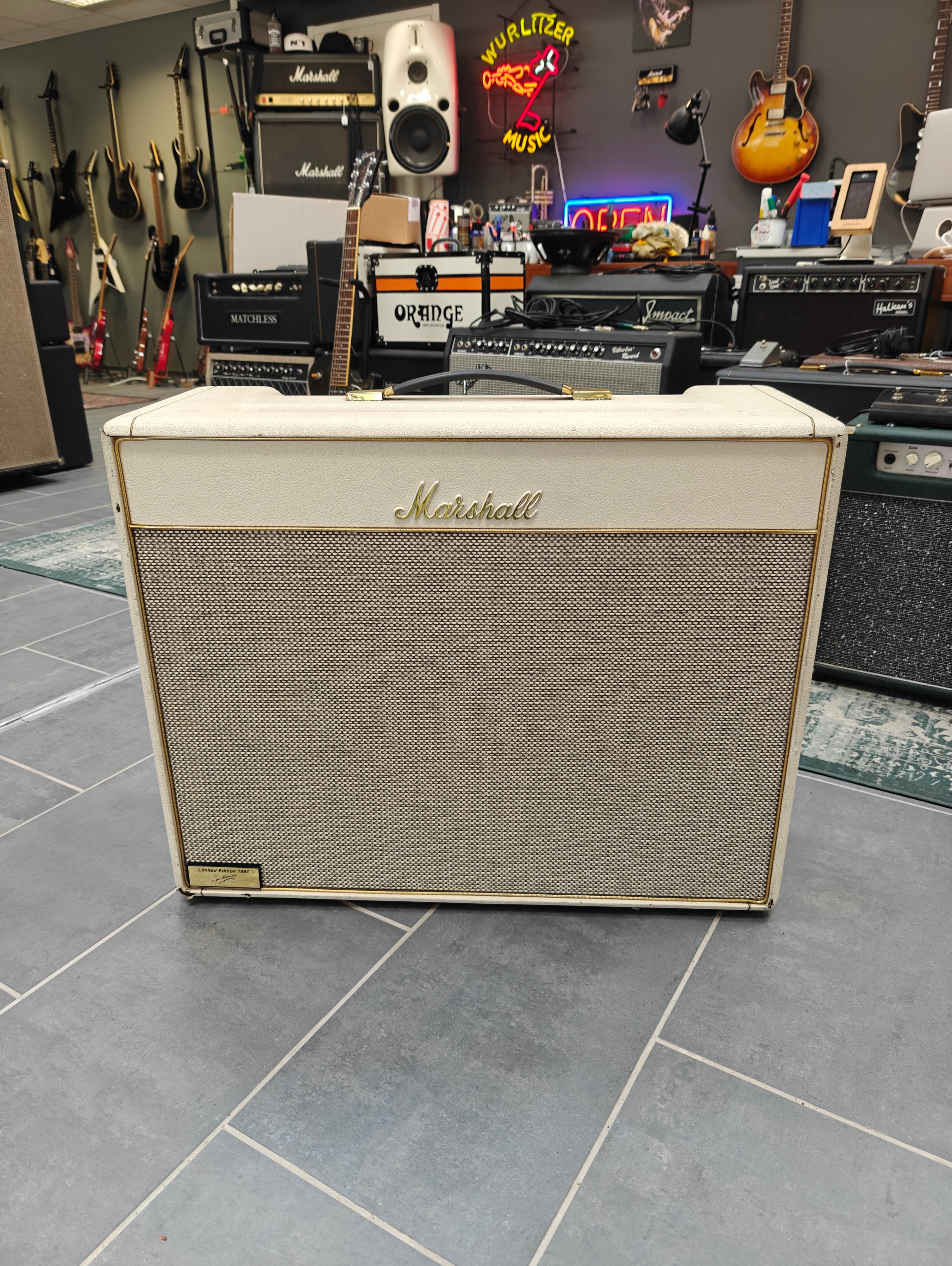 Marshall Limited Edition 35th Anniversary JTM 1962 Bluesbreaker
