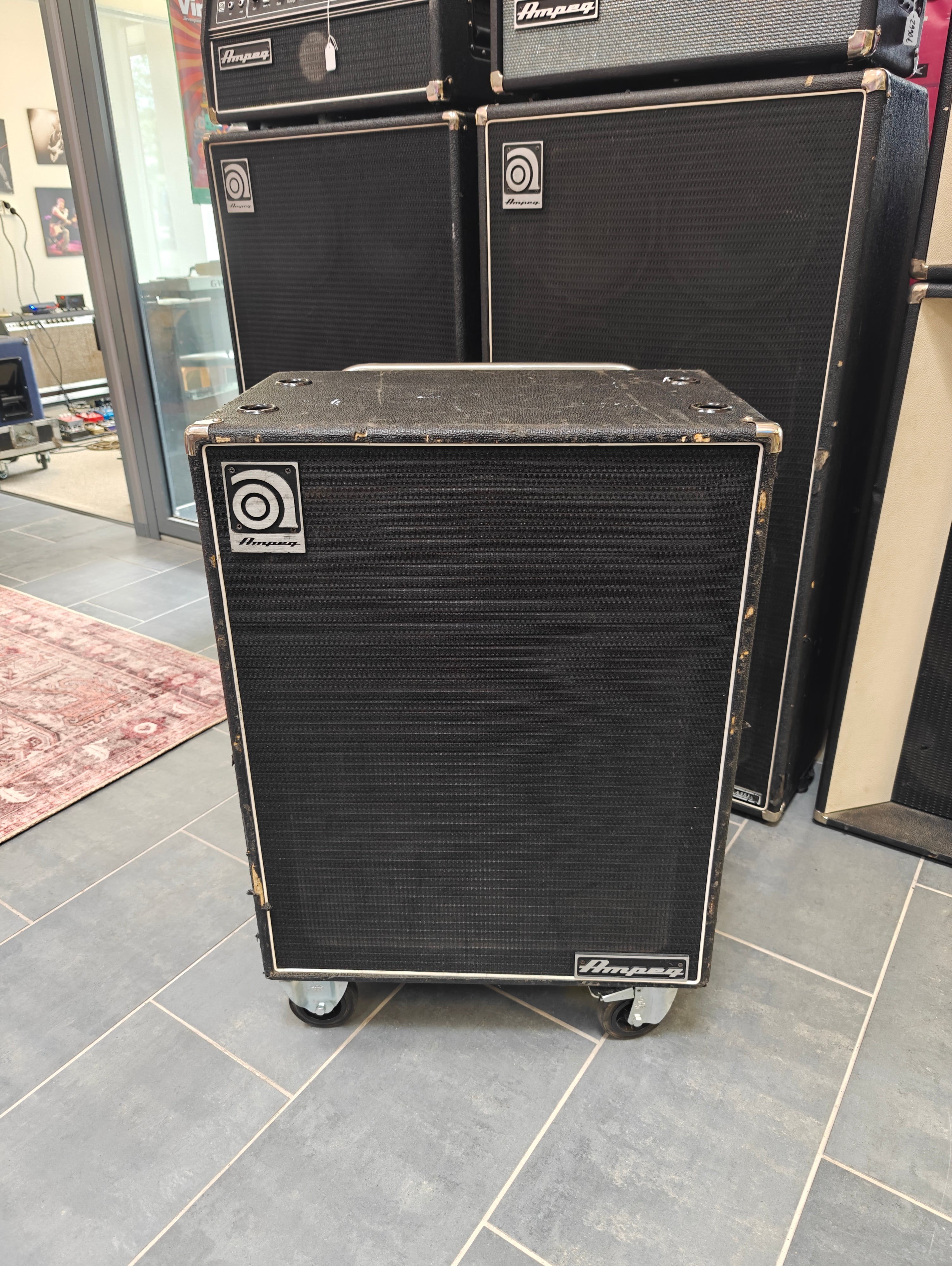 Ampeg SVT410HLF
