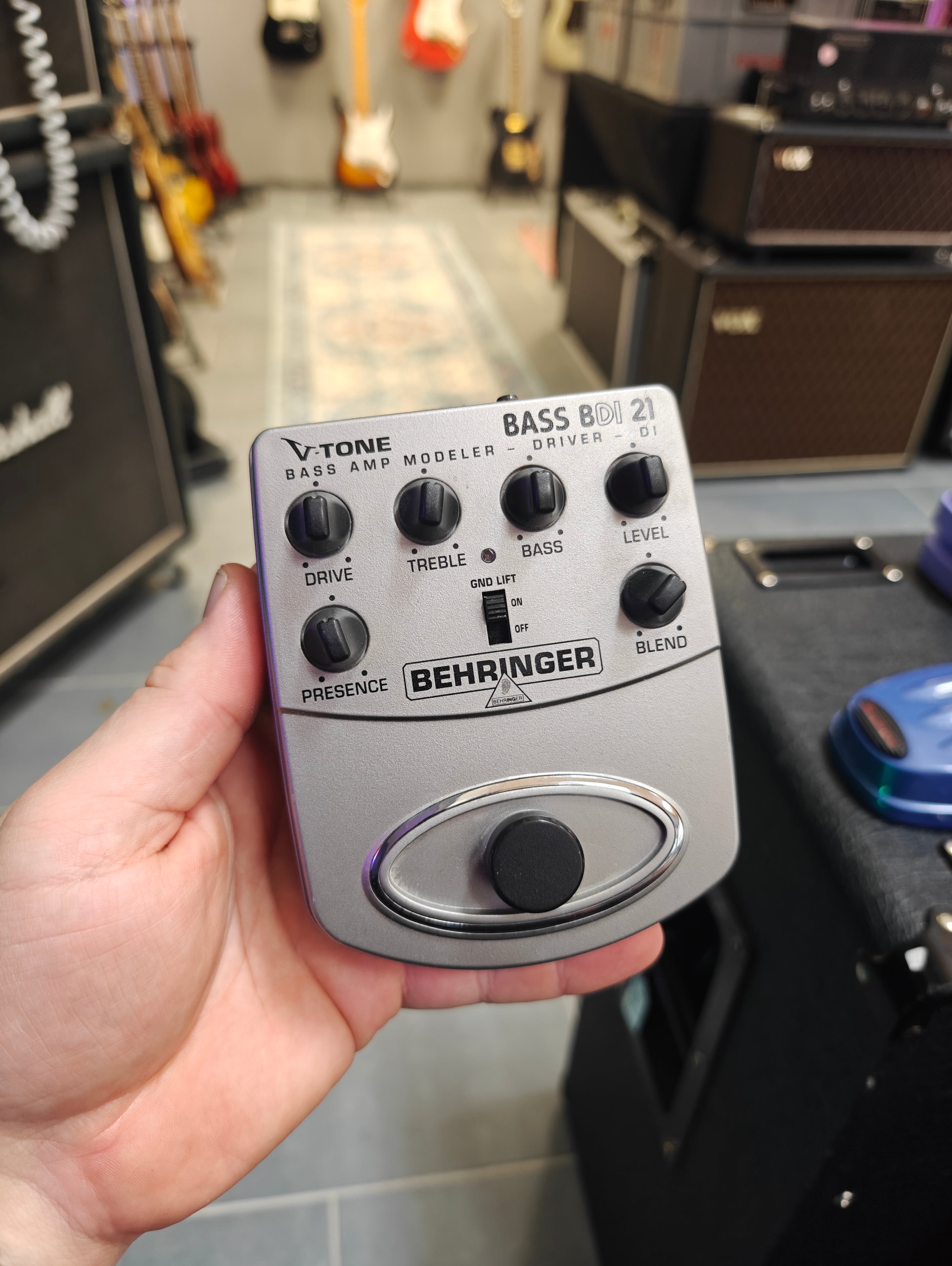 Behringer V-Tone Bass BDI 21