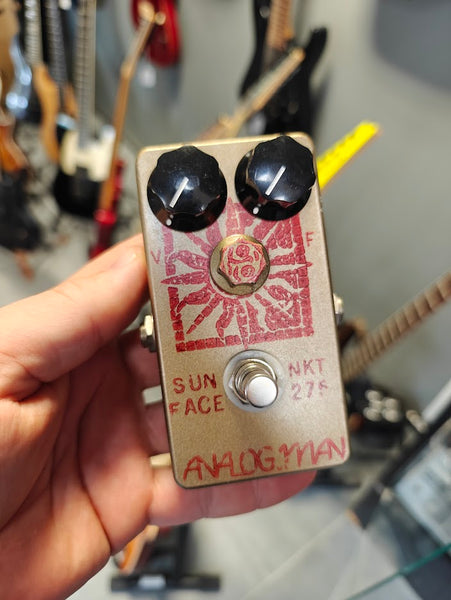 ギター ANALOGMAN SUNFACE NKT275 White dot Analogman sunface fuzz NKT275 white dot : r/guitarpedals
