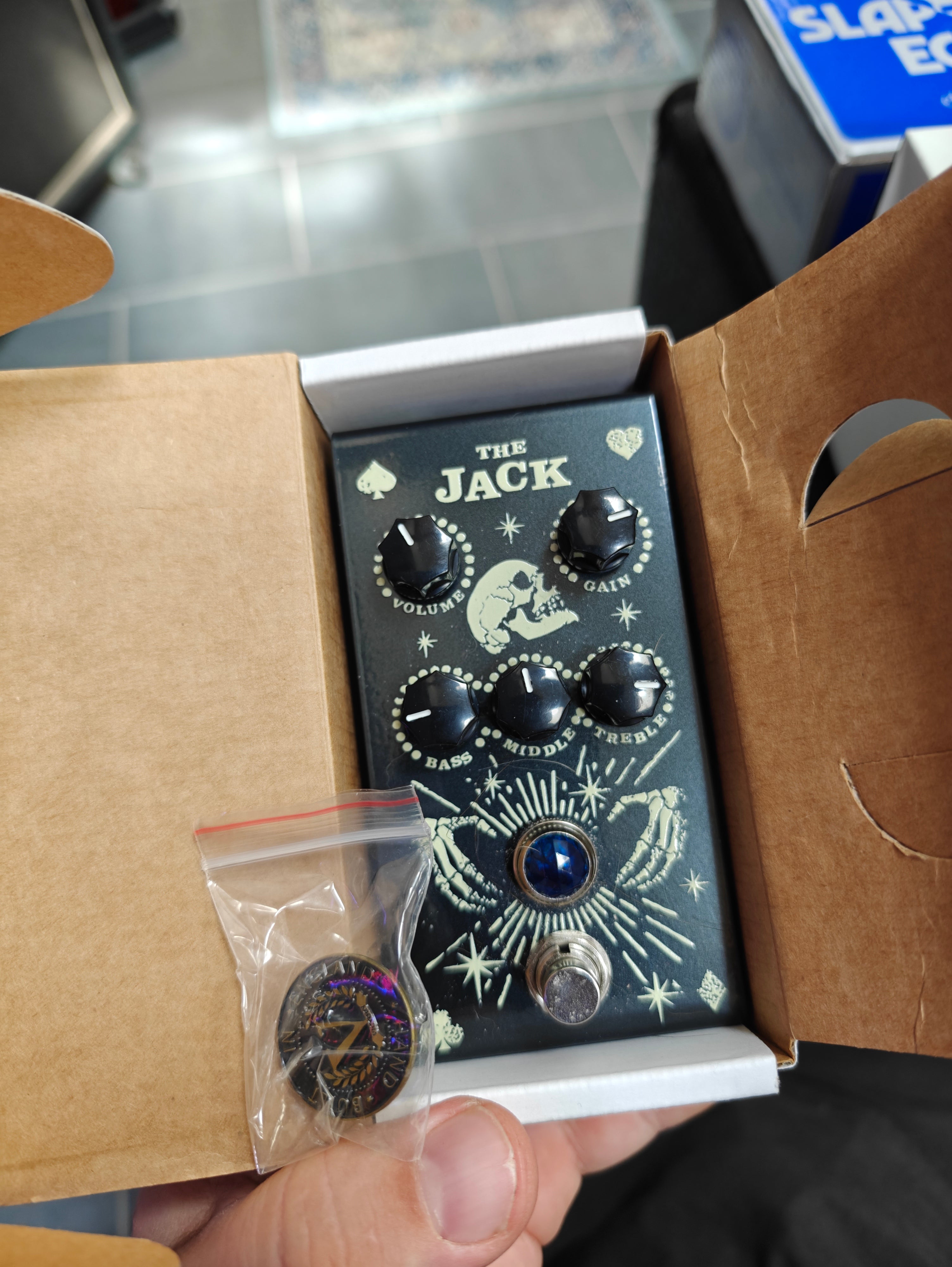 Victory V1 Jack