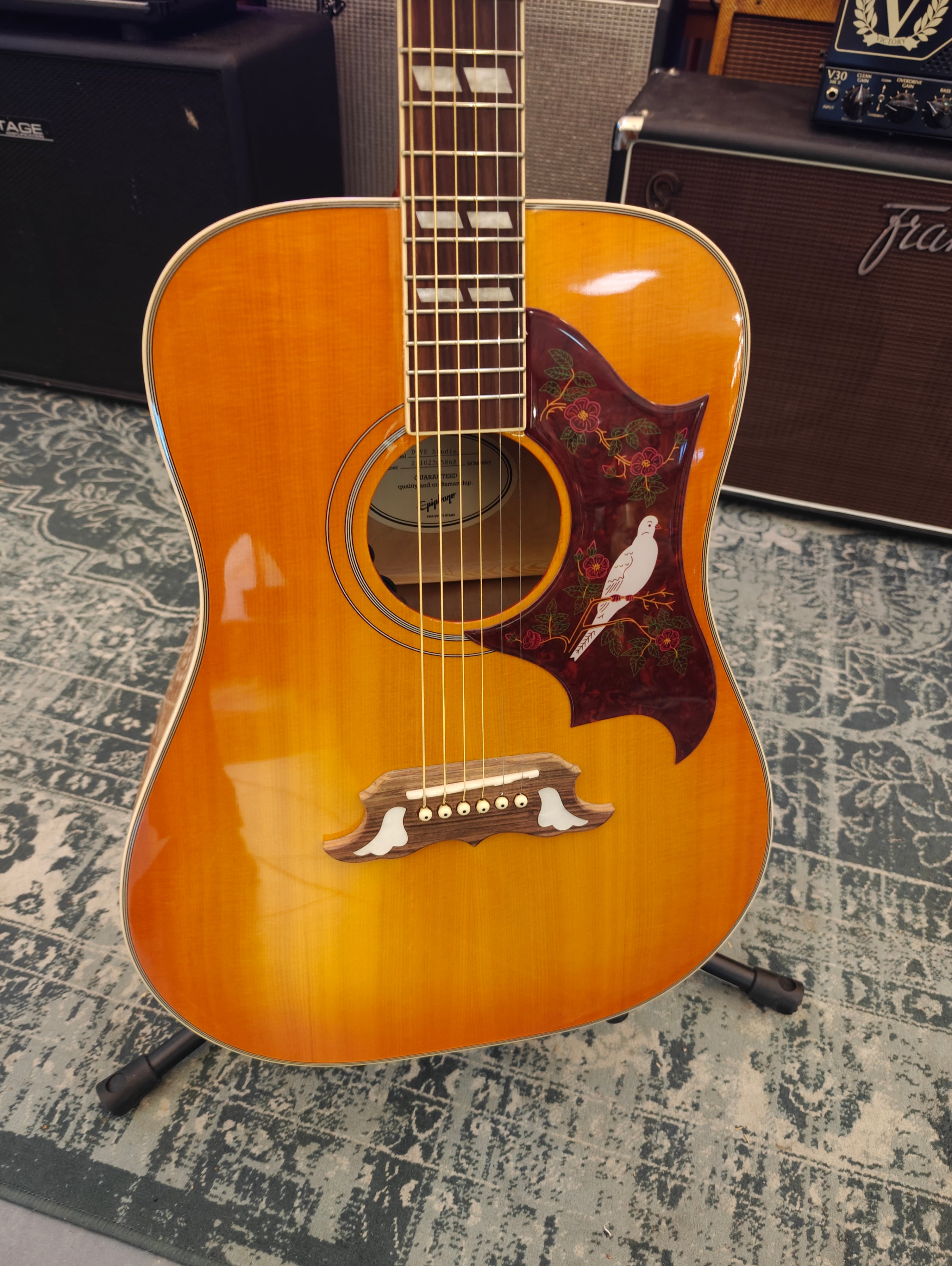 Epiphone Dove Studio