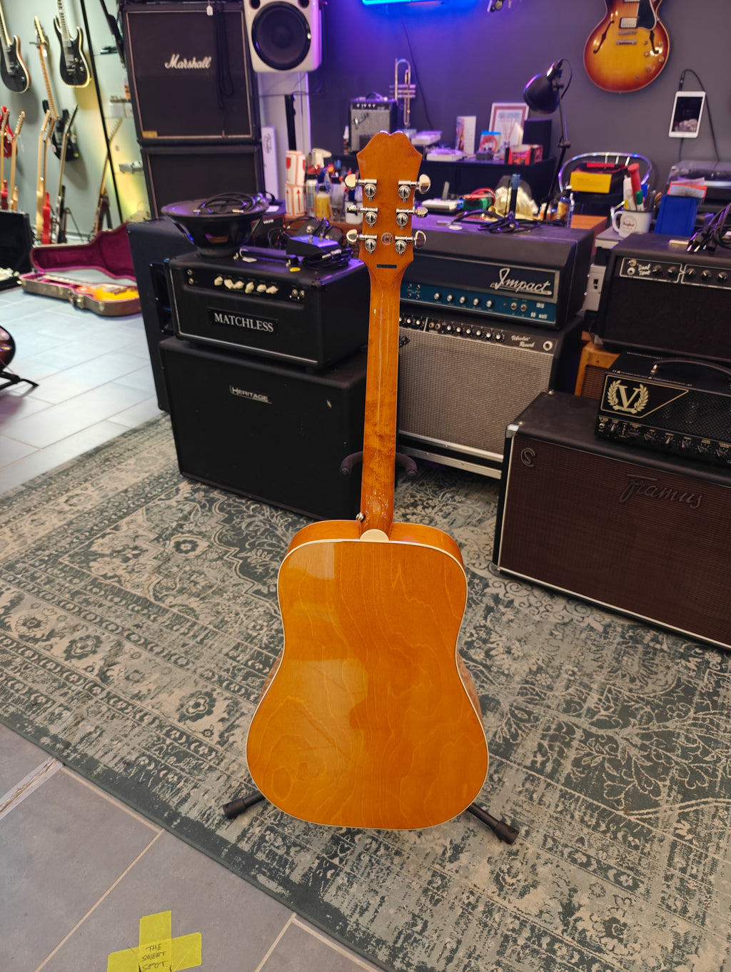 Epiphone Dove Studio