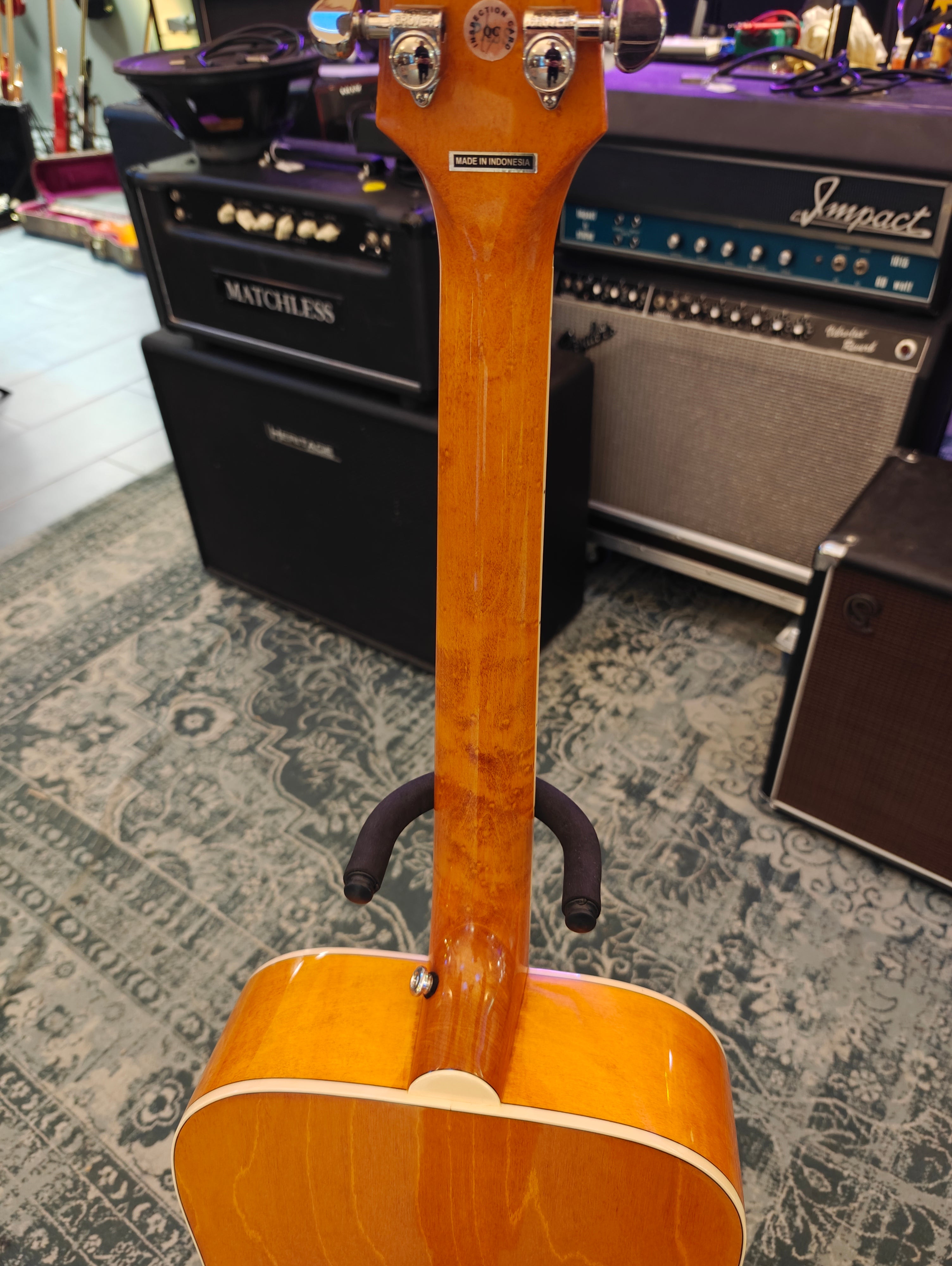 Epiphone Dove Studio