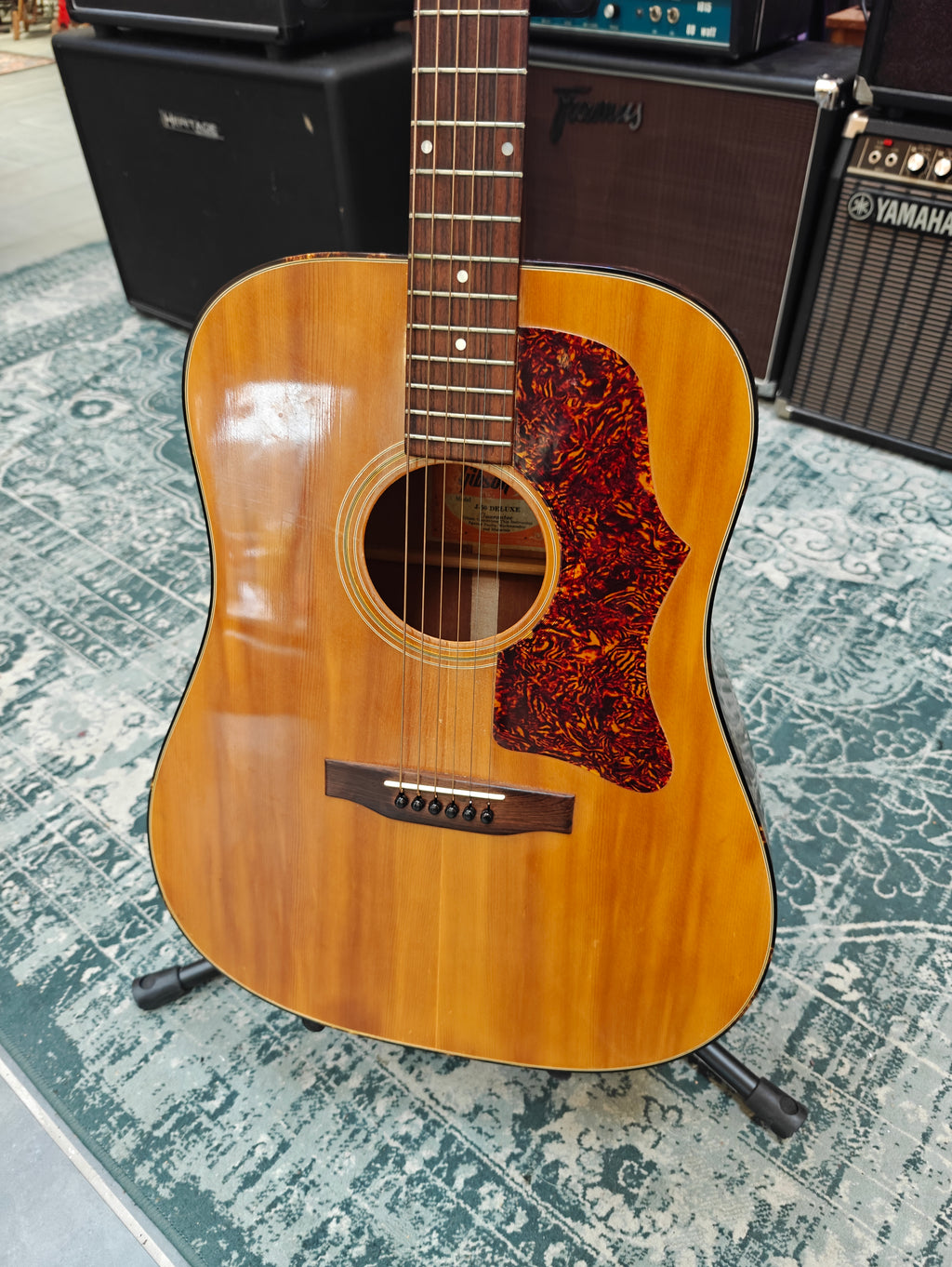 Gibson J-50 Deluxe 1973