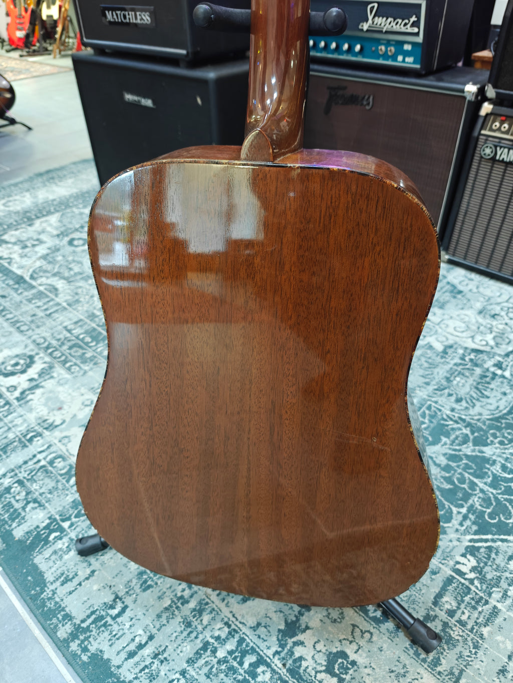 Gibson J-50 Deluxe 1973