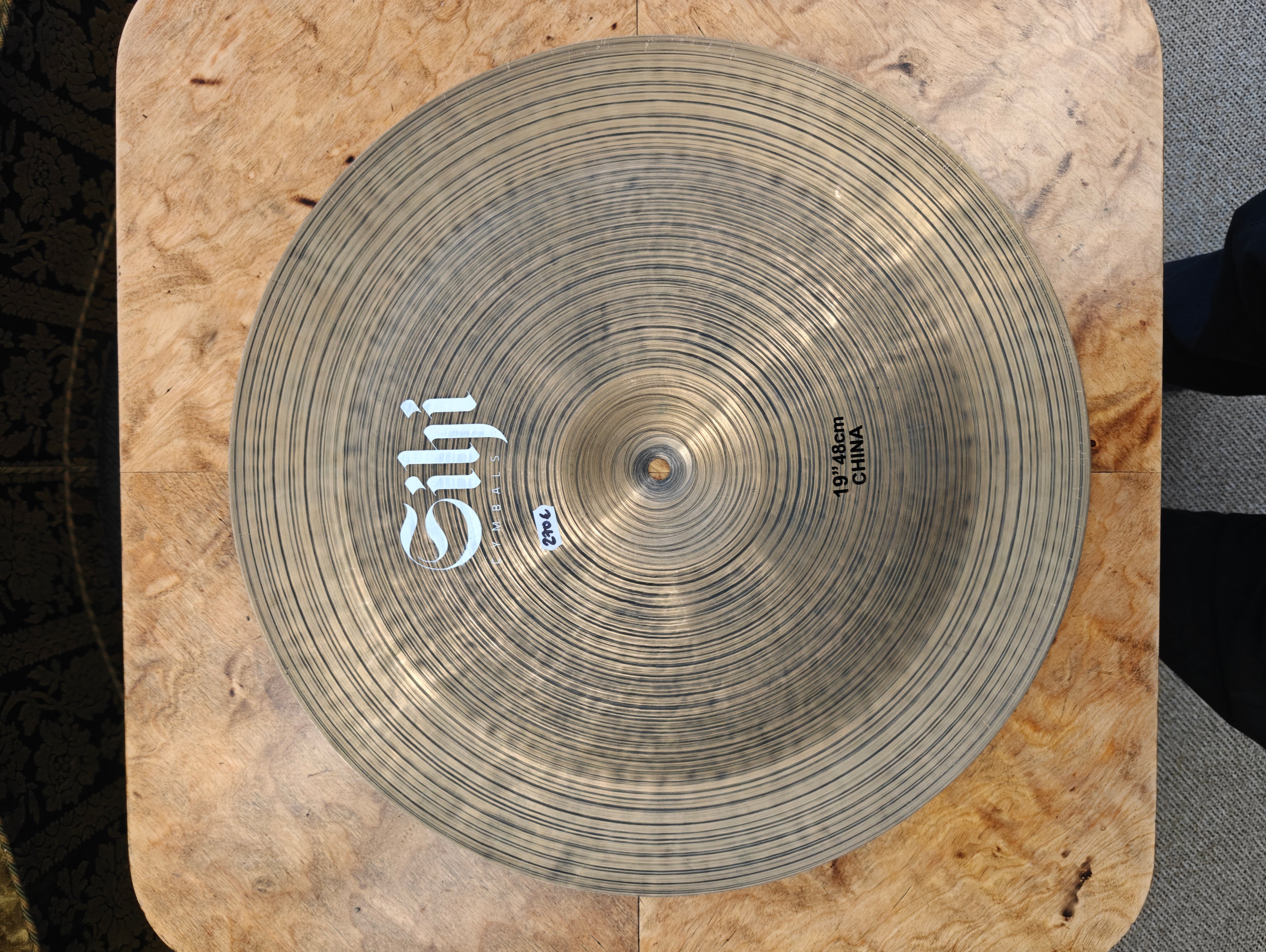 Sihi Sysi 19" China 1360g