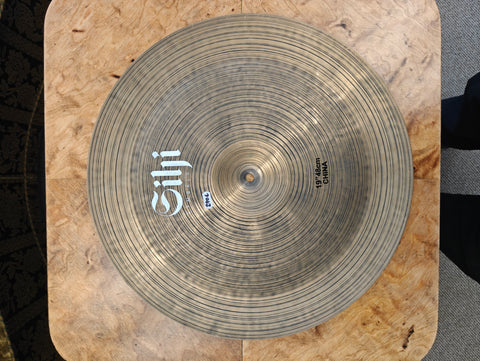 Sihi Sysi 19" China 1360g