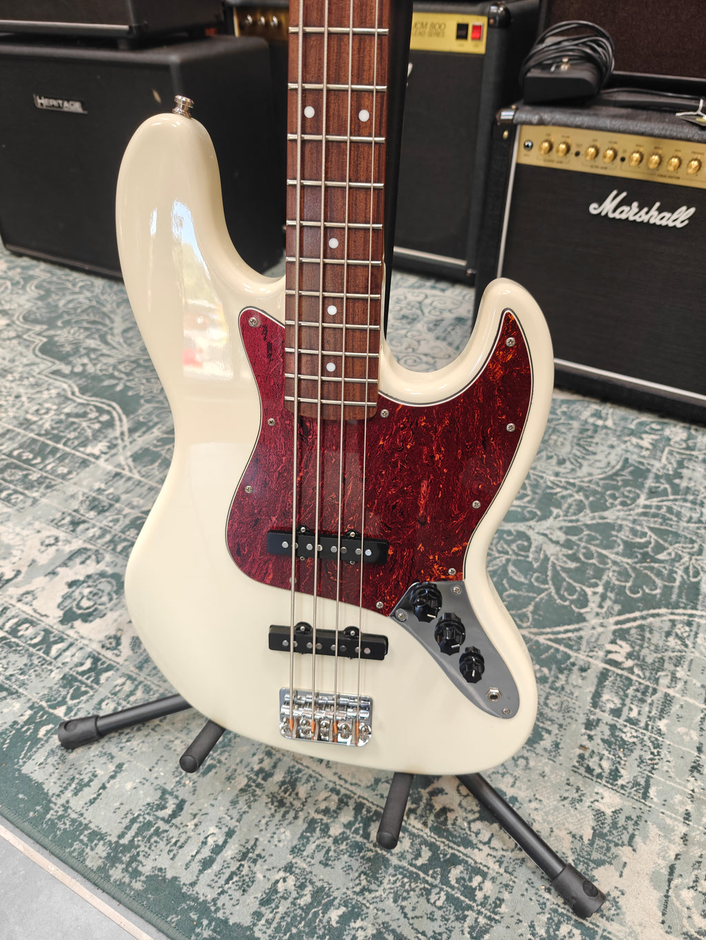 Tokai AJB-58 Olympic White