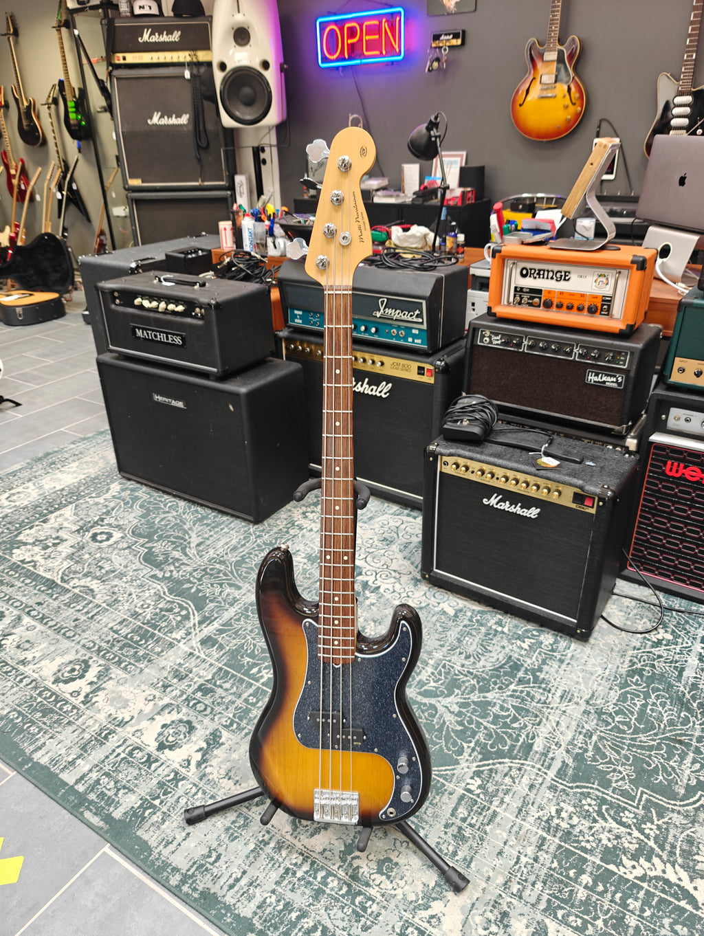 FGW Finnish Guitar Works Vintage Series Precision Bass