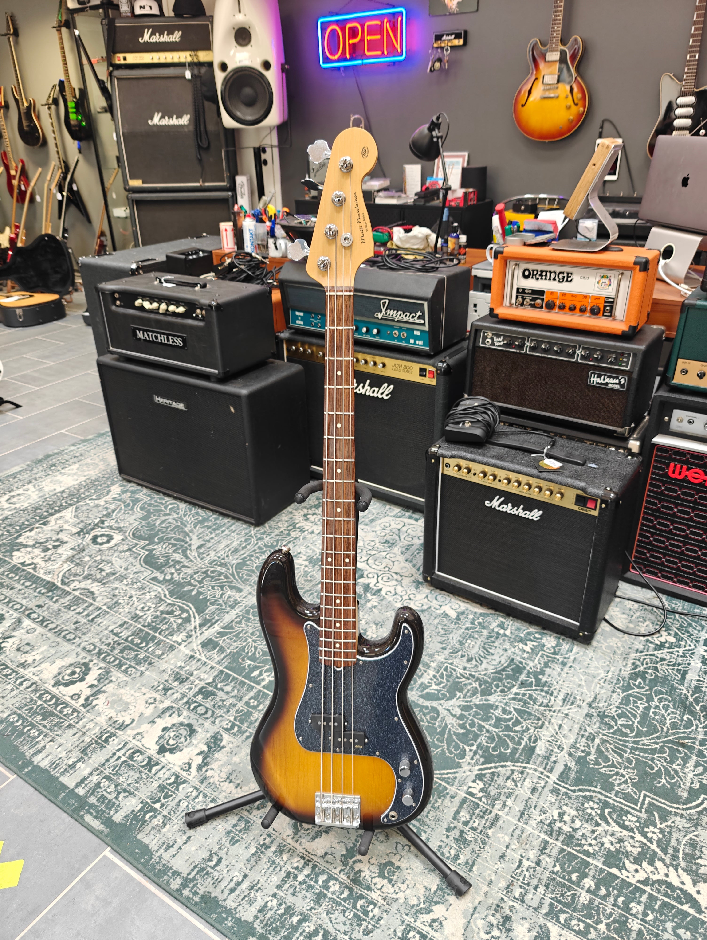 FGW Finnish Guitar Works Vintage Series Precision Bass