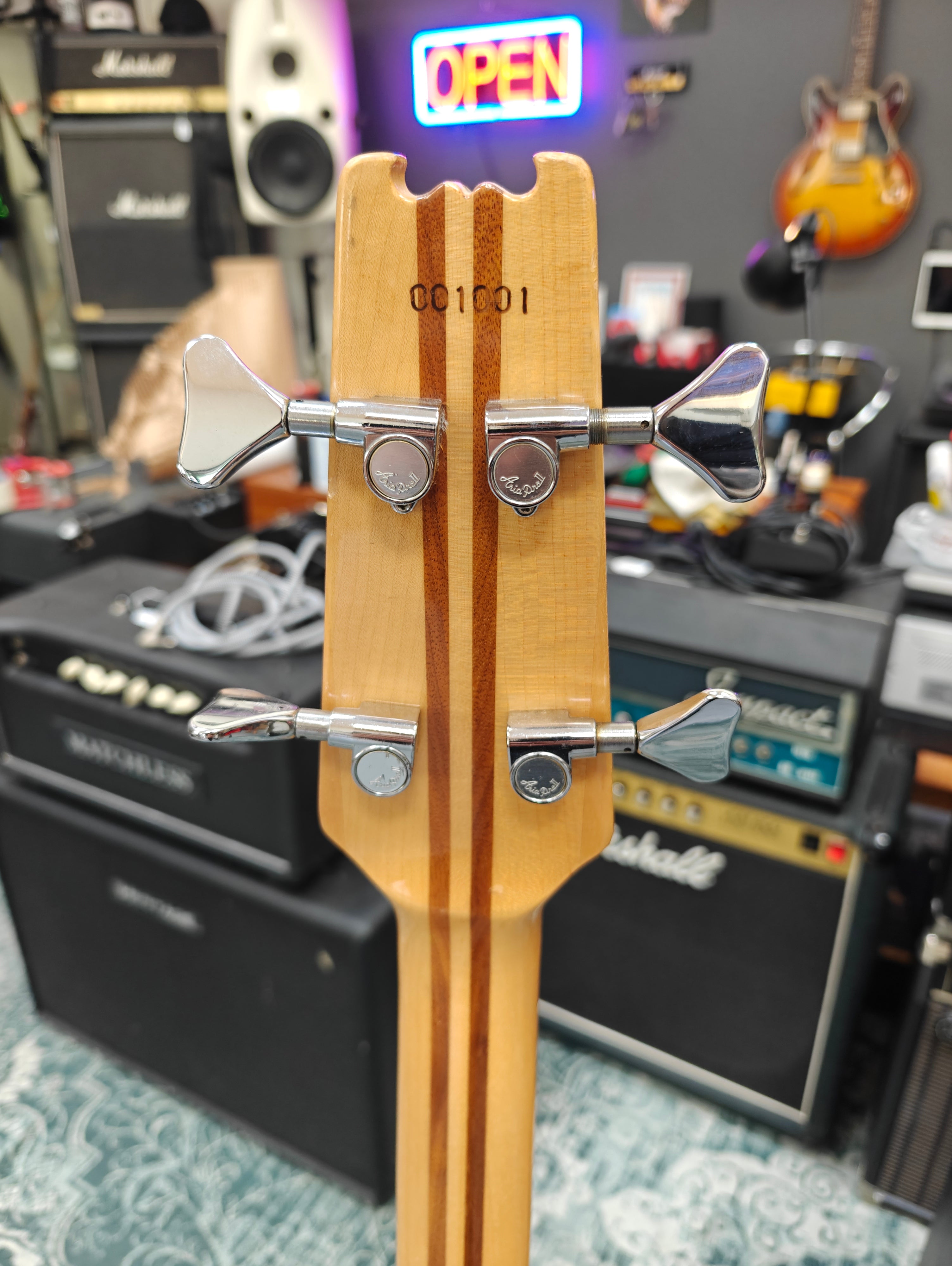 Aria Pro II SB-1000 1980