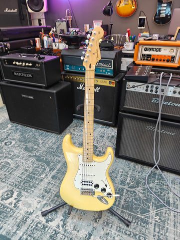 Player Stratocaster Buttercream w/ Seymour Duncan Invader & Bare Knuckle Sinner